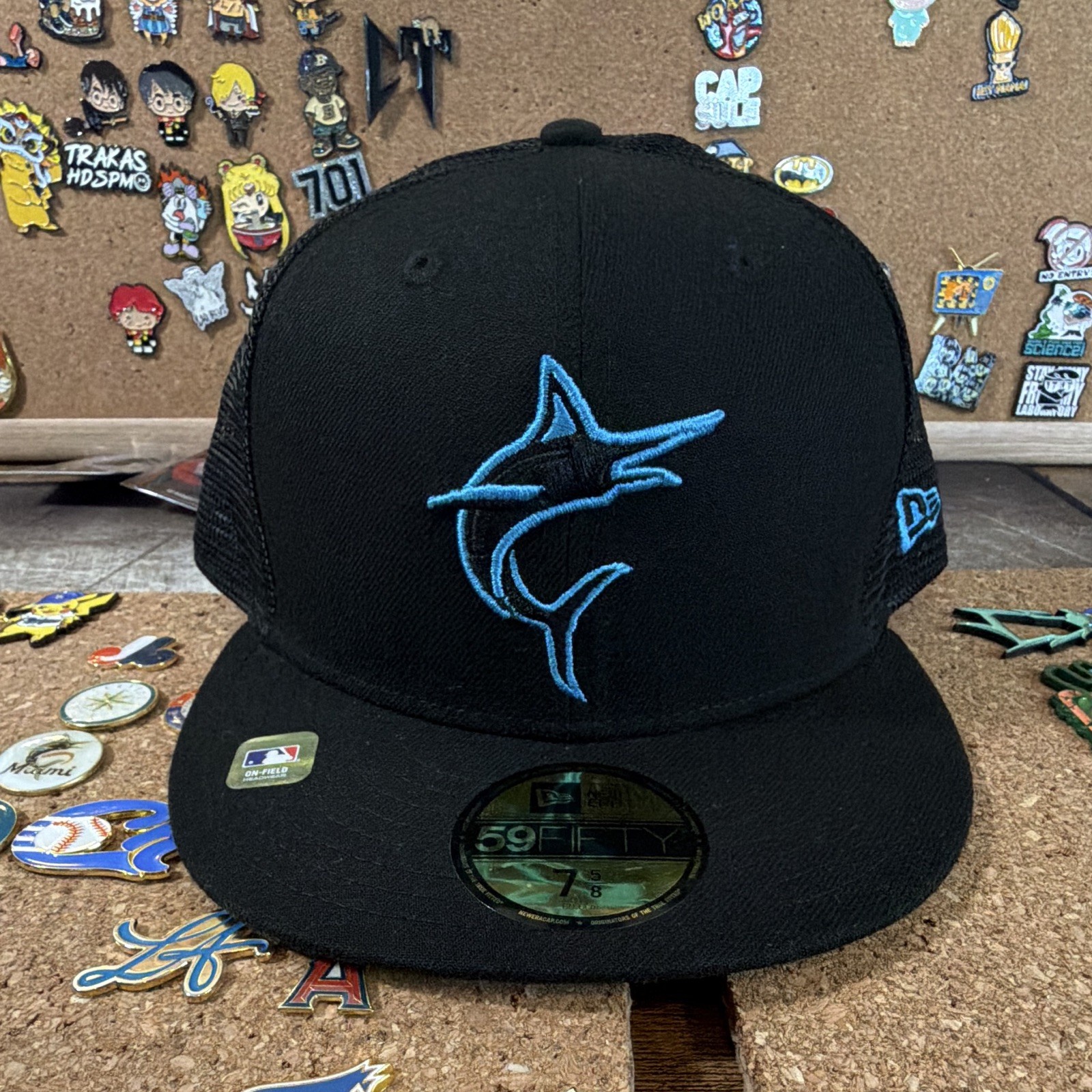 New Era 59FIFTY Miami Marlins Black/Blue MLB Fitted Cap Hat Size 7 5/8