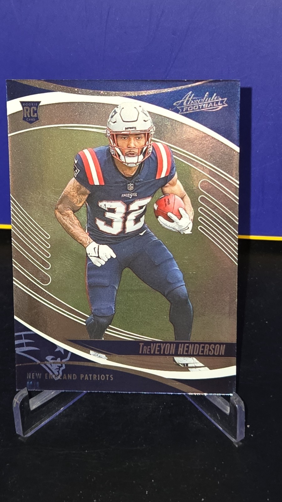2025 Panini Absolute – Rookies Holo Foil TreVeyon Henderson #188 (RC) Patriots