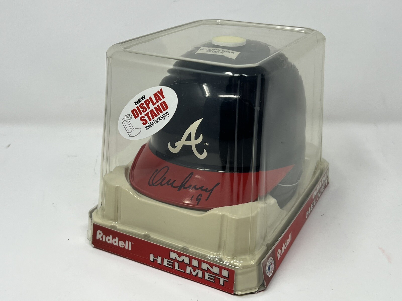 Yunel Escobar #19 Autographed / Signed Atlanta Braves Mini Helmet