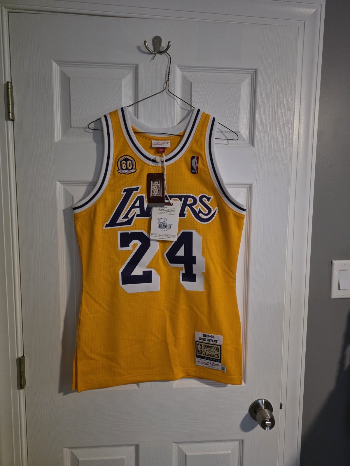100% Authentic Kobe Bryant Mitchell & Ness 07-08 LA Lakers Jersey Sz 36 Small