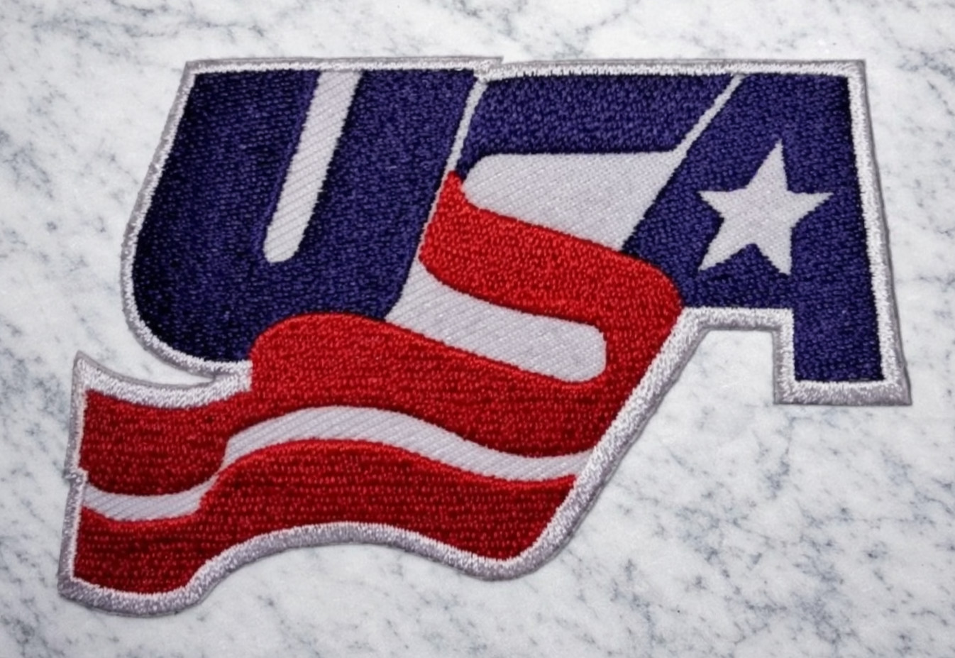 USA HOCKEY NATIONAL TEAM EMBROIDERED IRON ON PATCH 3.5″X2.25″ FREE SHIP & TRACK
