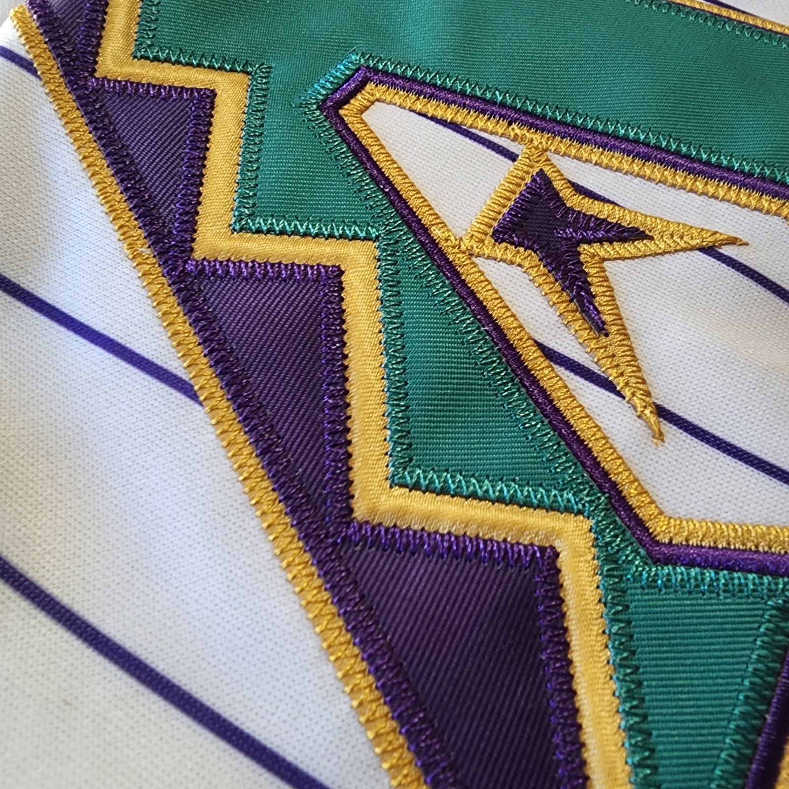 Randy Johnson 2001 Arizona Diamondbacks Men’s Alt Ivory Throwback Jersey