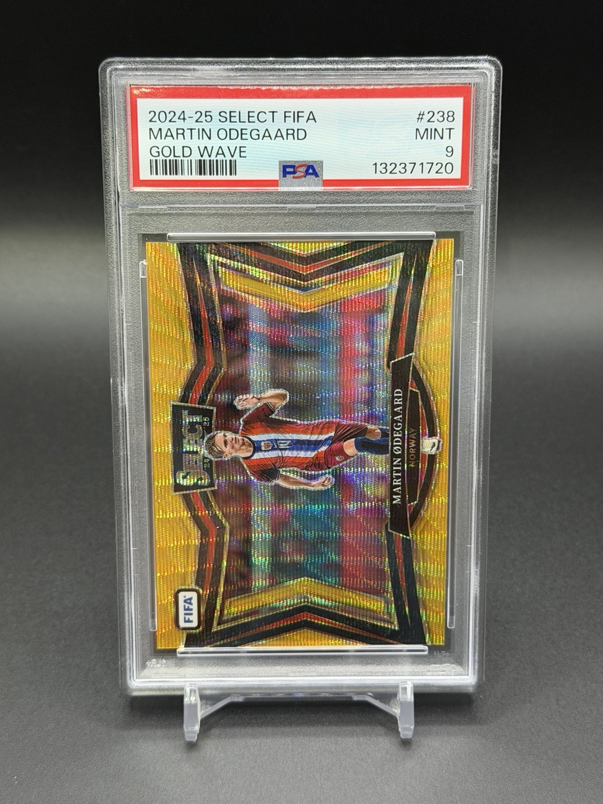 Martin Odegaard 2024-25 Select FIFA Field Level Gold Wave /10 PSA 9