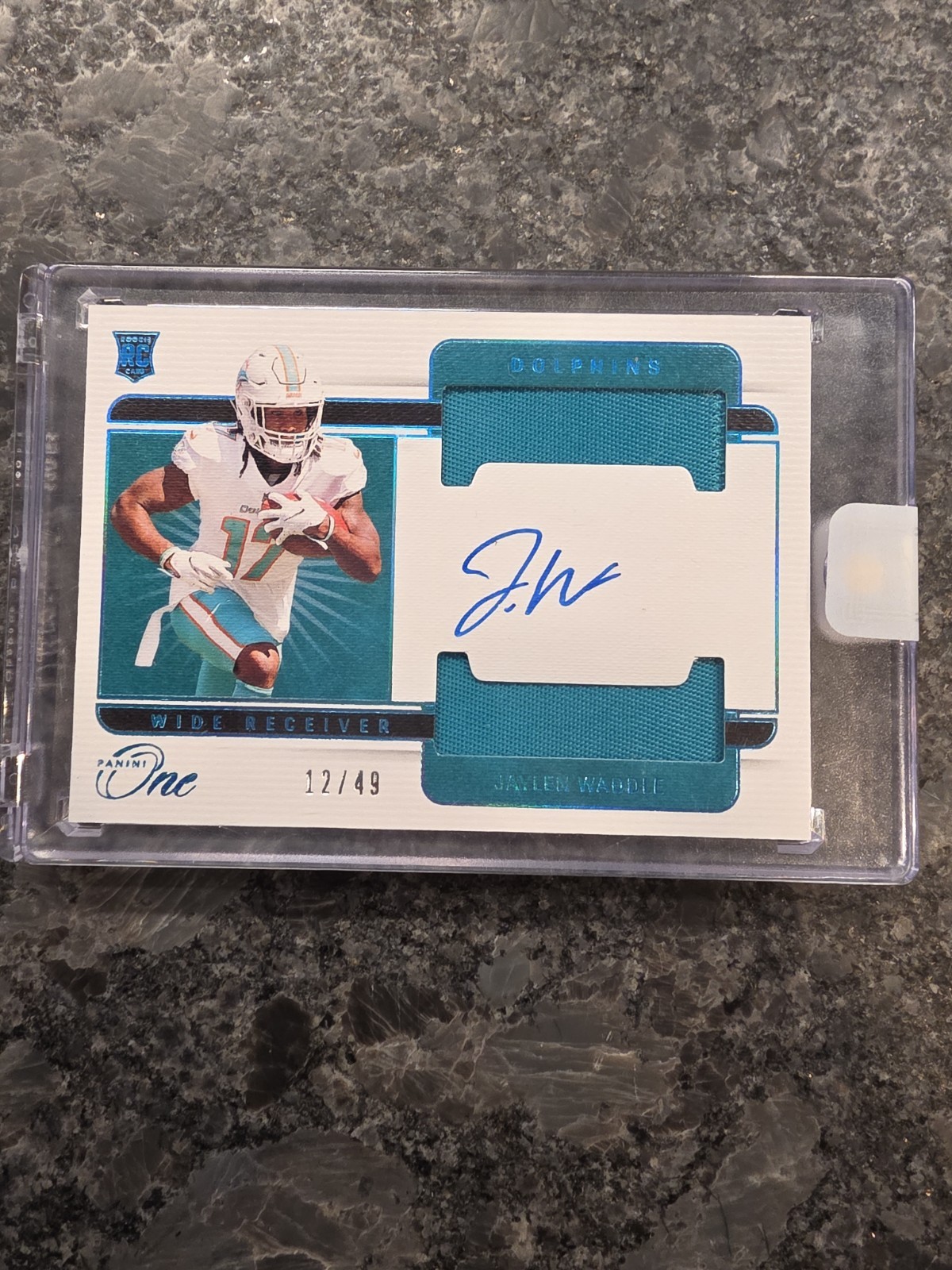 2021 Panini One – Rookie Dual Patch Autograph Jaylen Waddle #38 Blue /49 PSA 10