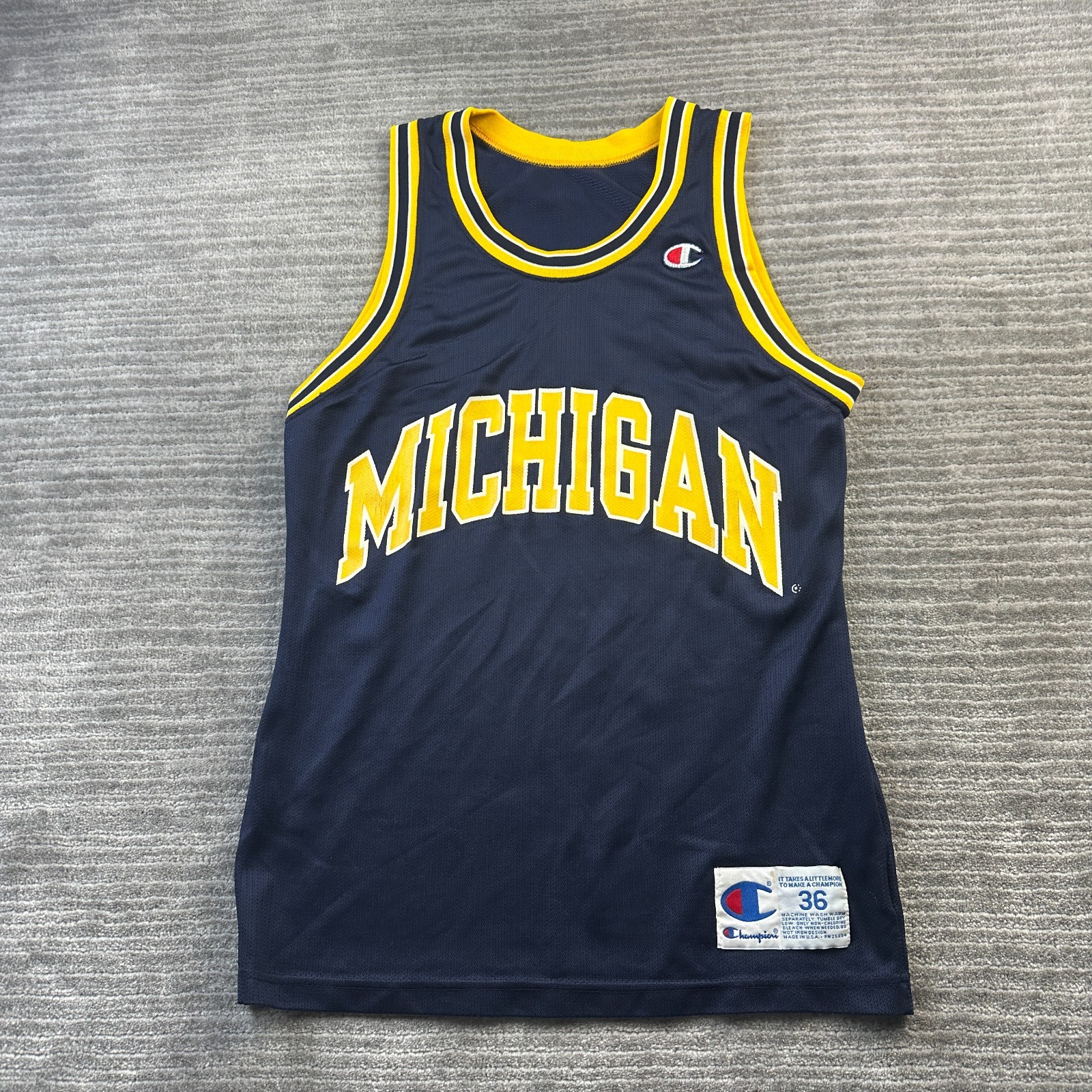 VINTAGE Michigan Wolverines Champion Jersey Mens 36 Small Basketball
