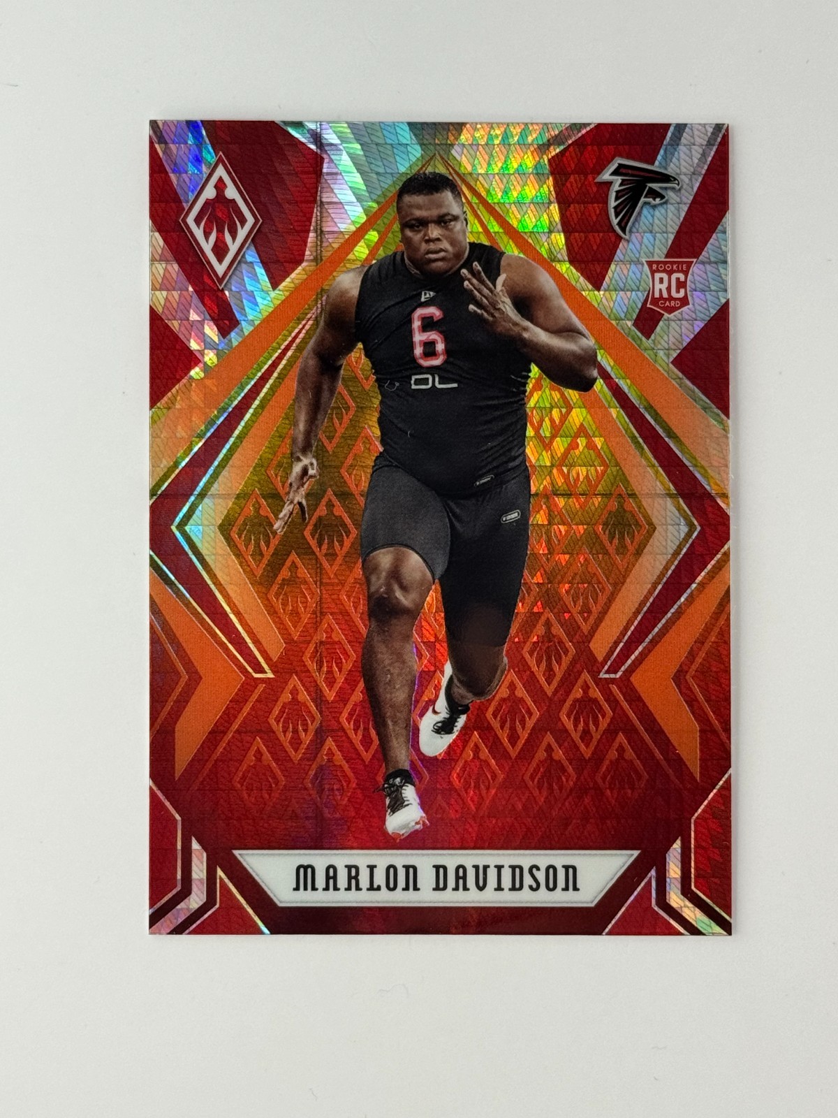 2020 Panini Phoenix – Rookies Marlon Davidson #162 Fire Burst (RC) – Falcons