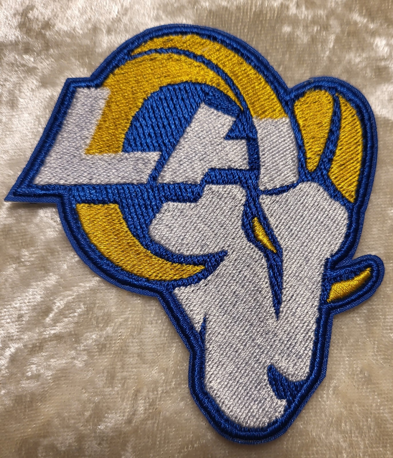 Los Angeles Rams 3.25″ Iron On Embroidered Patch ~Free Tracking!