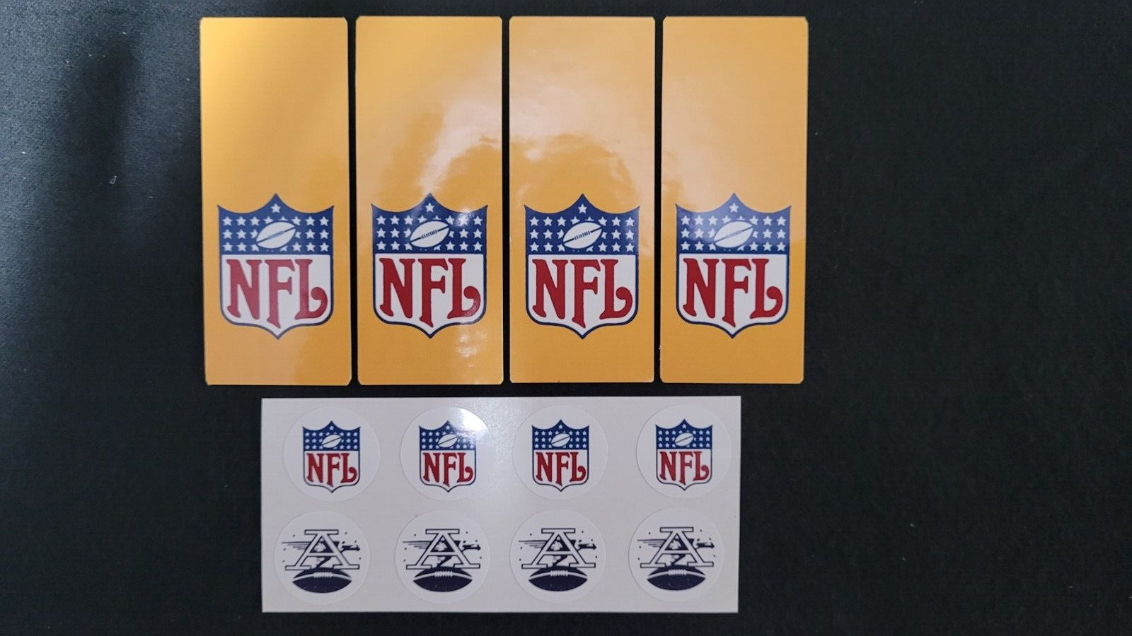 NFL Pedestal Center Gumball Helmet for Football Display Replacements