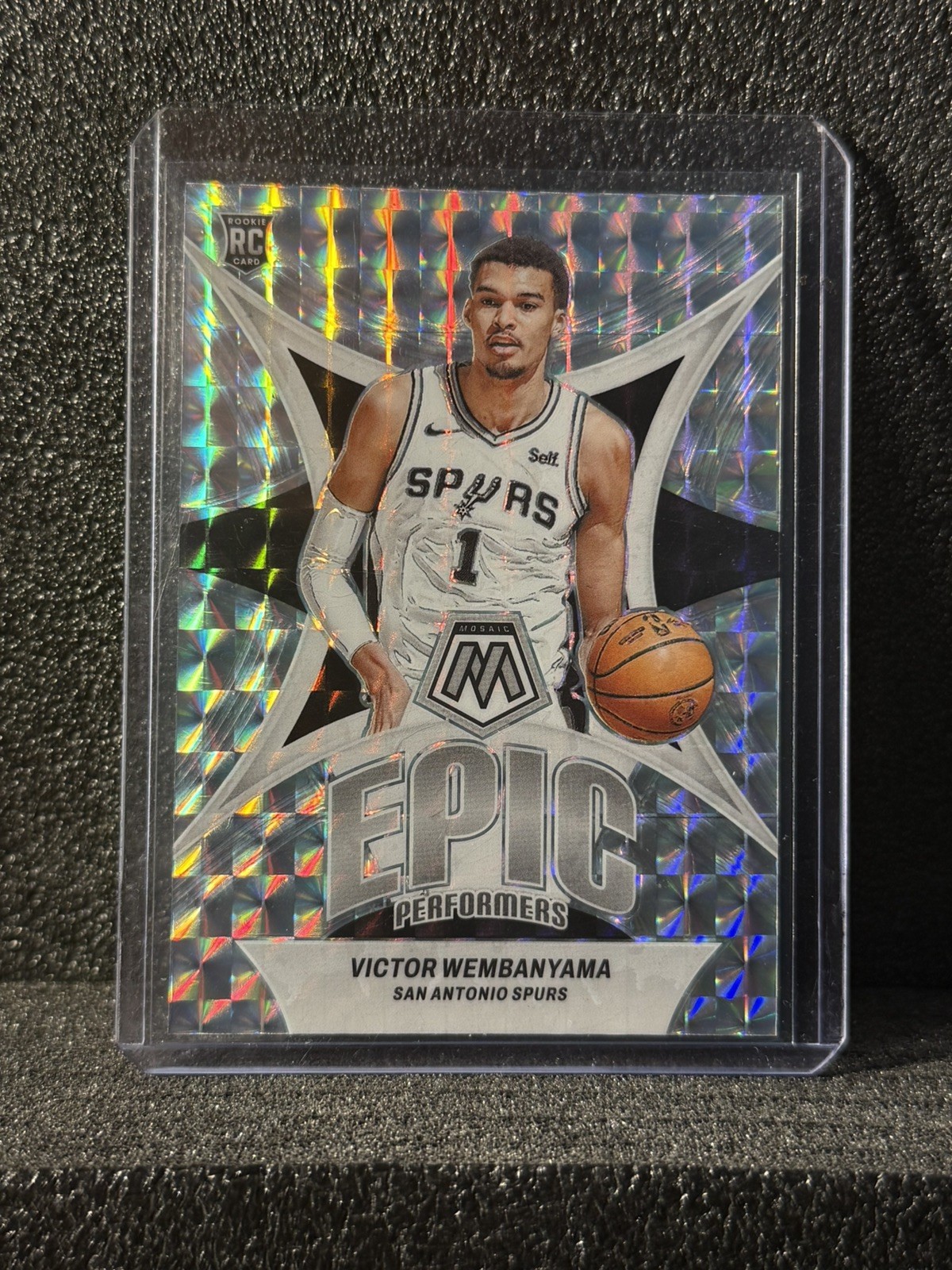 Victor Wembanyama 2023-24 Panini Mosaic Epic Performers Mosaic RC #12 -dj2