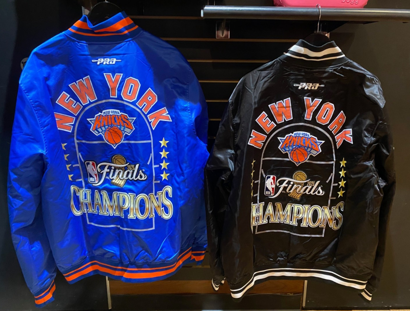 NEW YORK KNICKS CHAMPIONSHIP JACKET NBA SATIN MENS PRO STANDARD BLUE NEW W TAGS