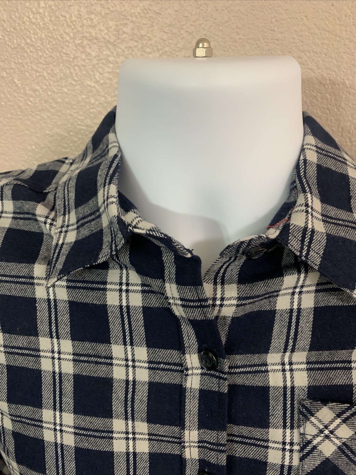 NEW ENGLAND PATRIOTS NFL Juniors’ Action Plaid Shirt XS size UNISEX CHILDREN