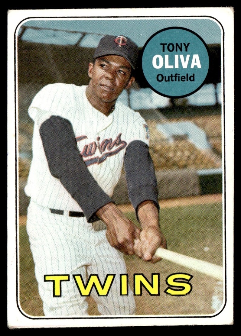 1969 Topps Baseball Card Tony Oliva Minnesota Twins #600 EX