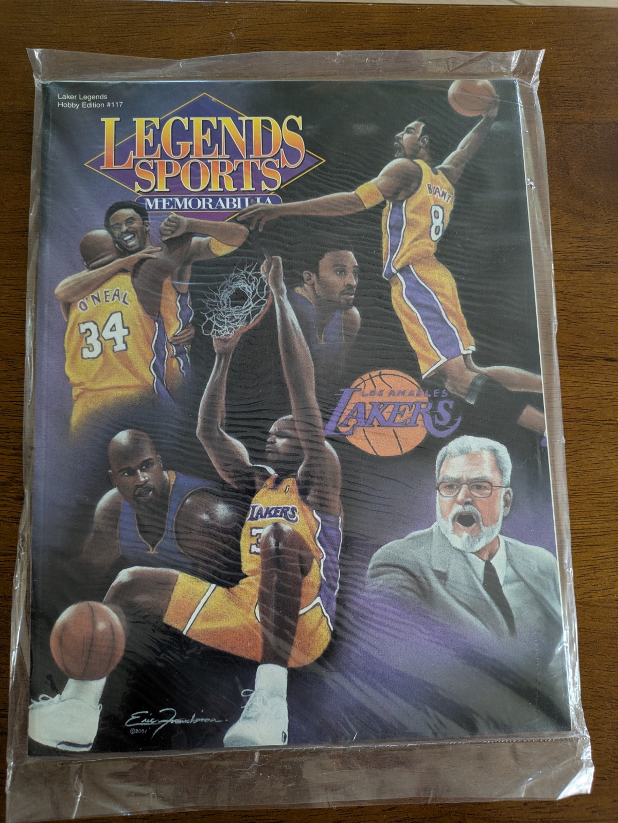 2001 Legends Sports Memorabilia Magazine, Kobe Bryant, Shaq, Lakers, Hobby #117