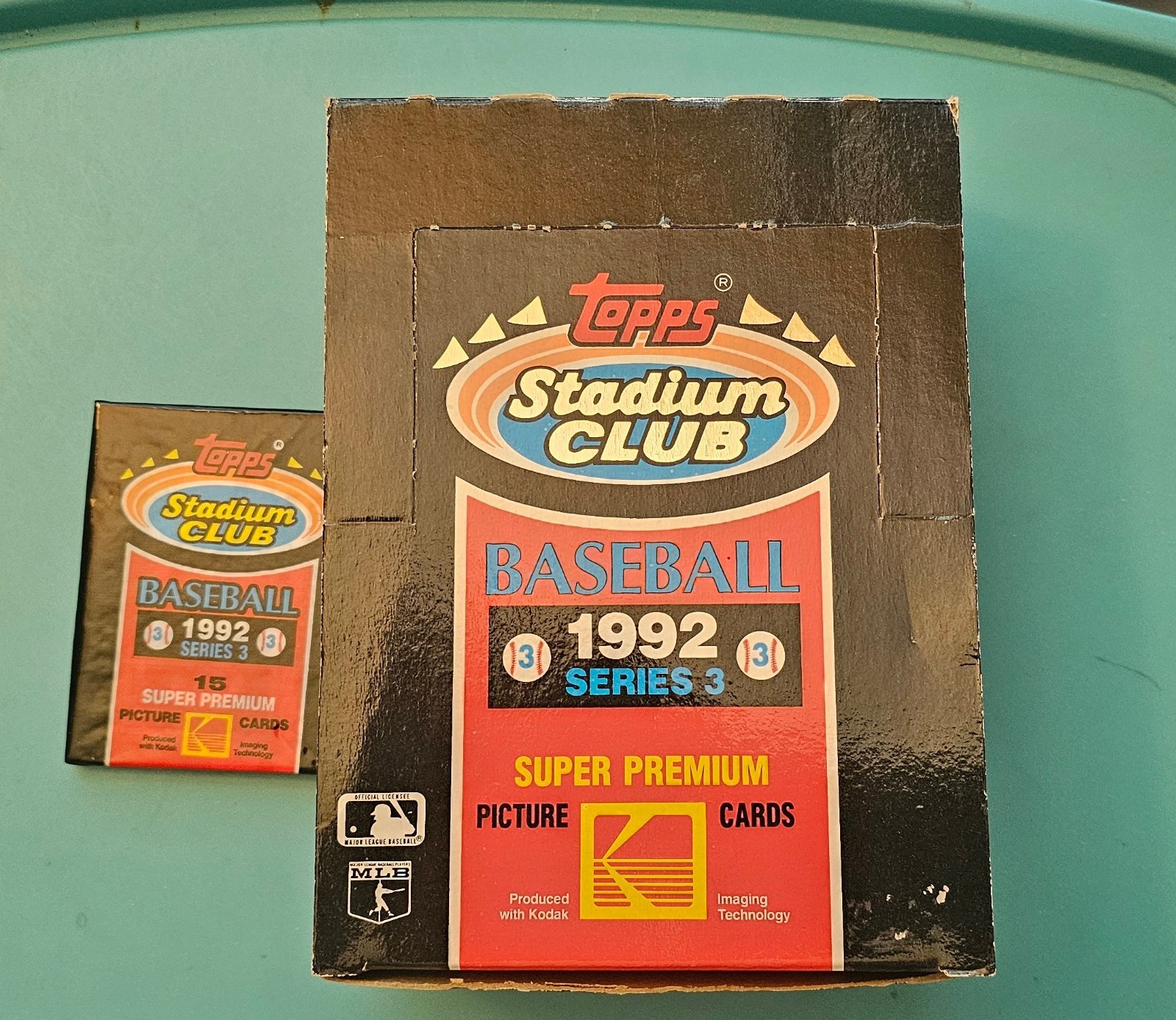 1992 Stadium Club Series 3. (1) pack. Nolan Ryan bloody jersey, Griffey Jr
