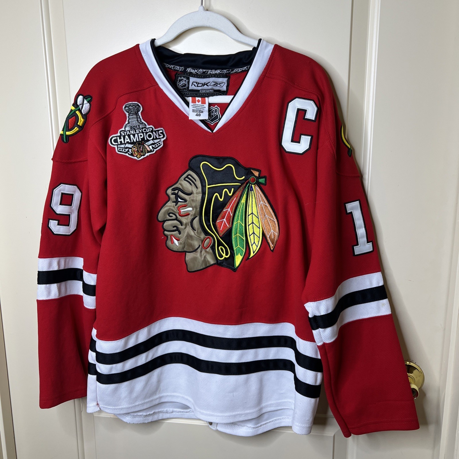 Authentic Chicago Blackhawks Jonathan Toews #19 Stanley Cup 2013 Size 48 Hockey