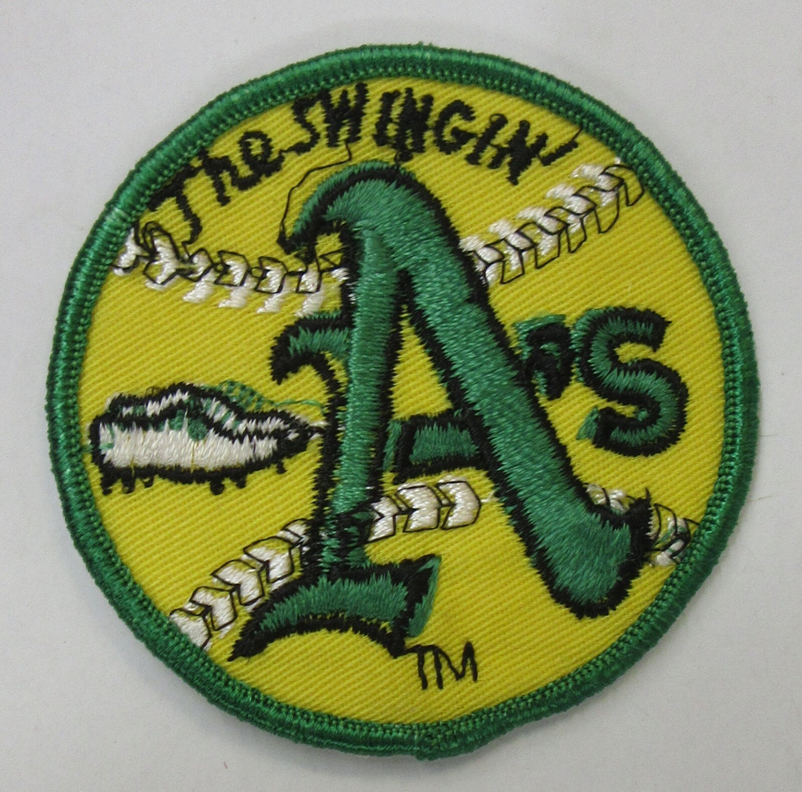 vintage THE SWINGIN’ A’s baseball 3″ shirt jacket patch embroidered unused mint