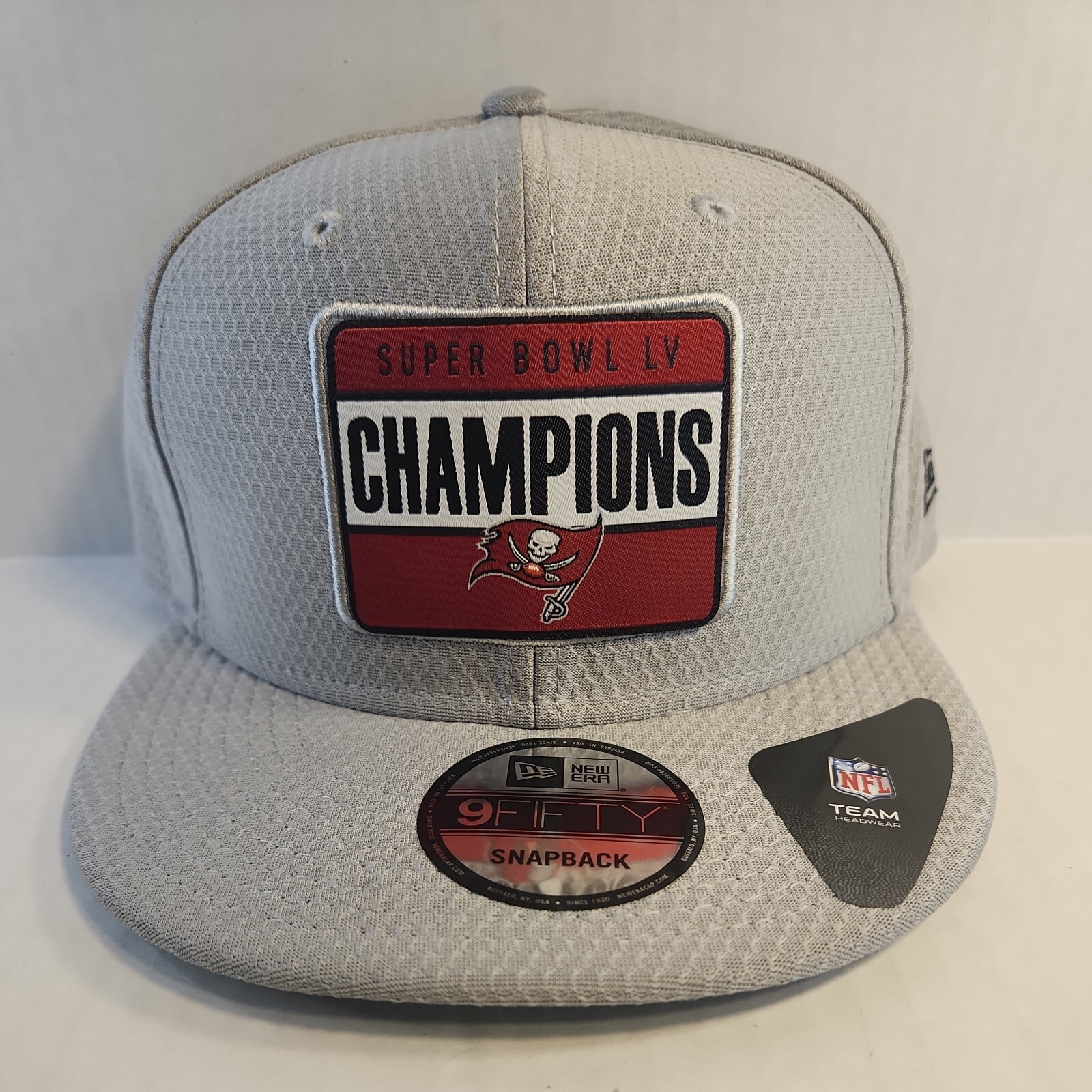 New Era NFL Tampa Bay Buccaneers Super Bowl Parade Champs 9Fifty Snapback Hat