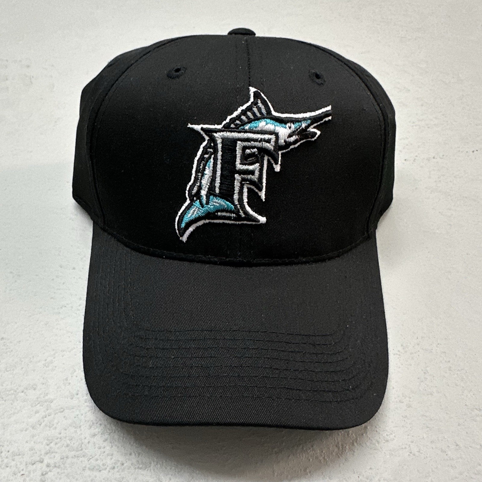 Vintage Florida Marlins SnapBack Hat 90s Deadstock Outdooor Cap MLB 2000s Black