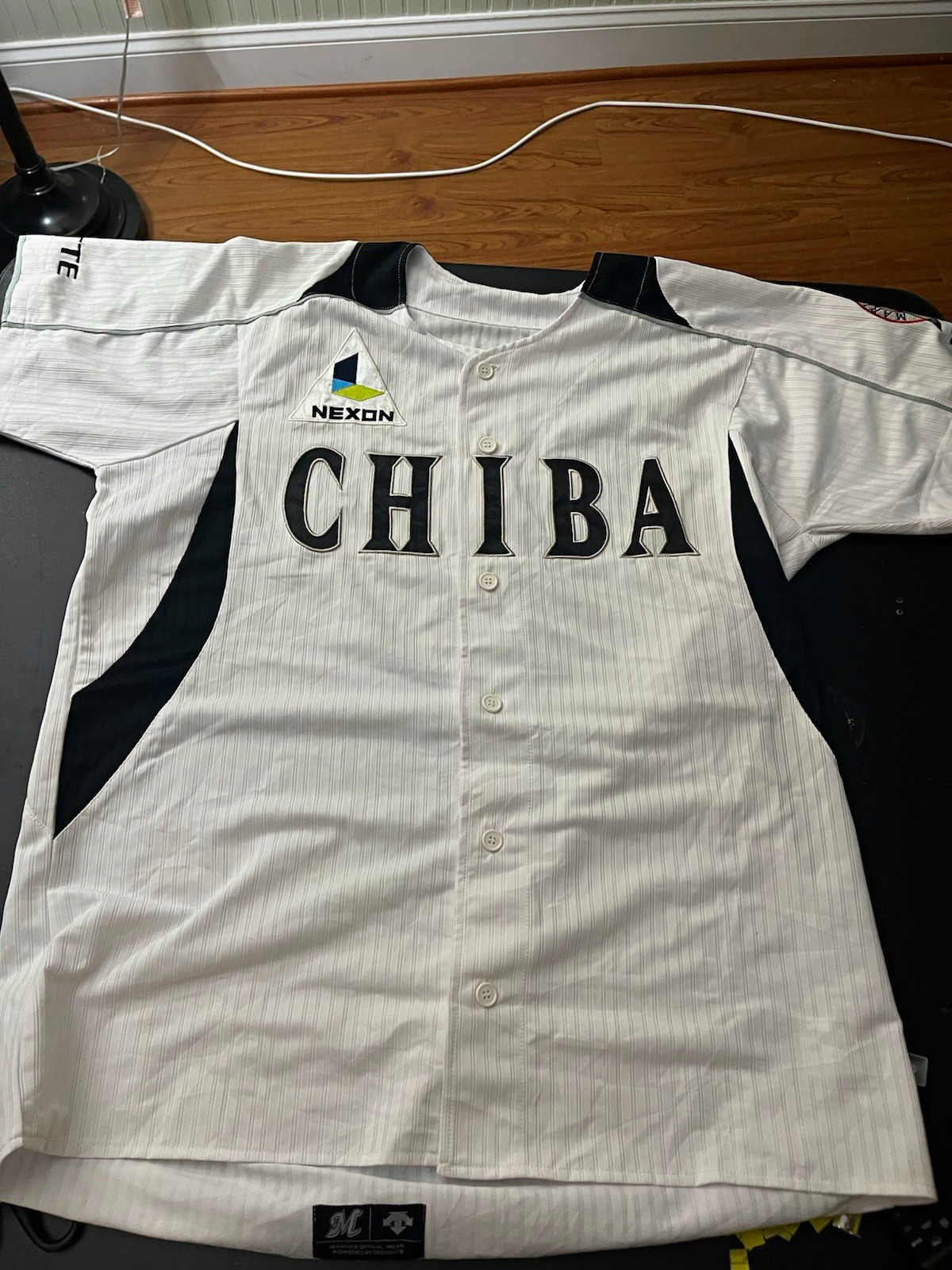 Size L Descente Chiba Lotte Marines Baseball Jersey White w/ Black Trim