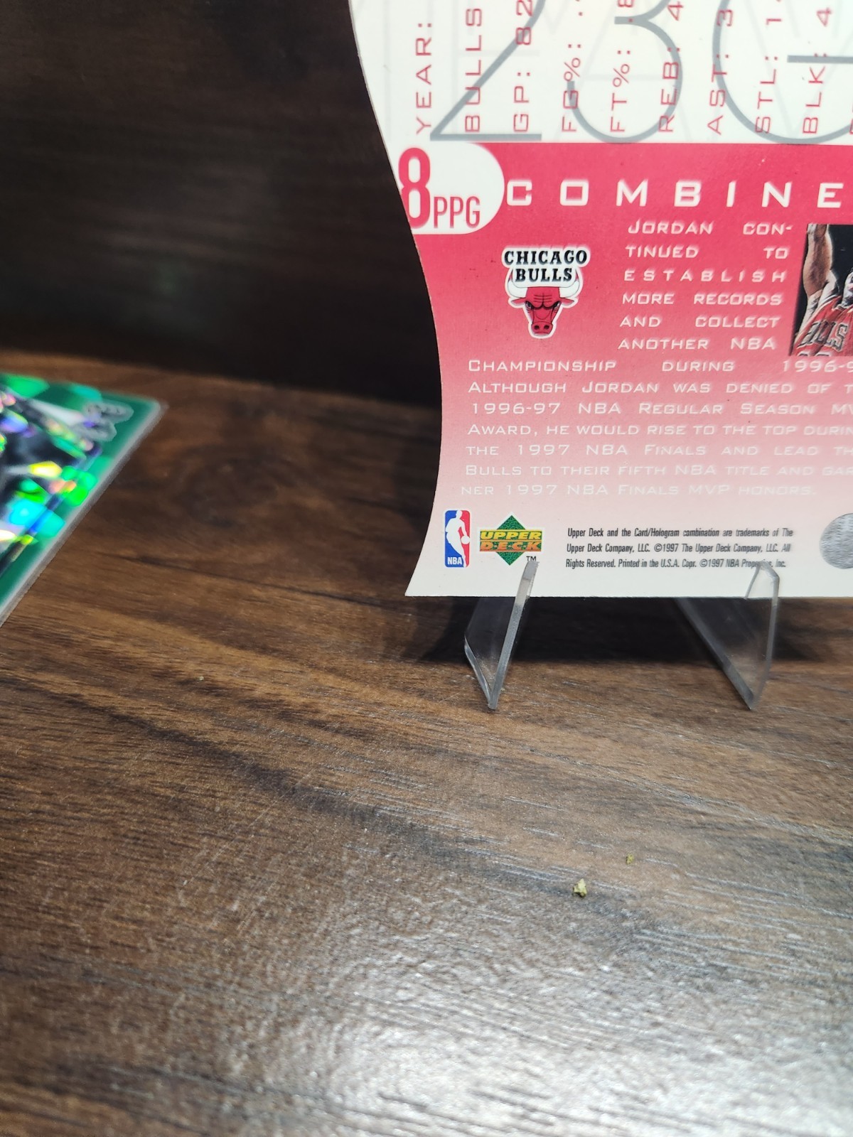 1997-98 Upper Deck – Teammates Michael Jordan #T7