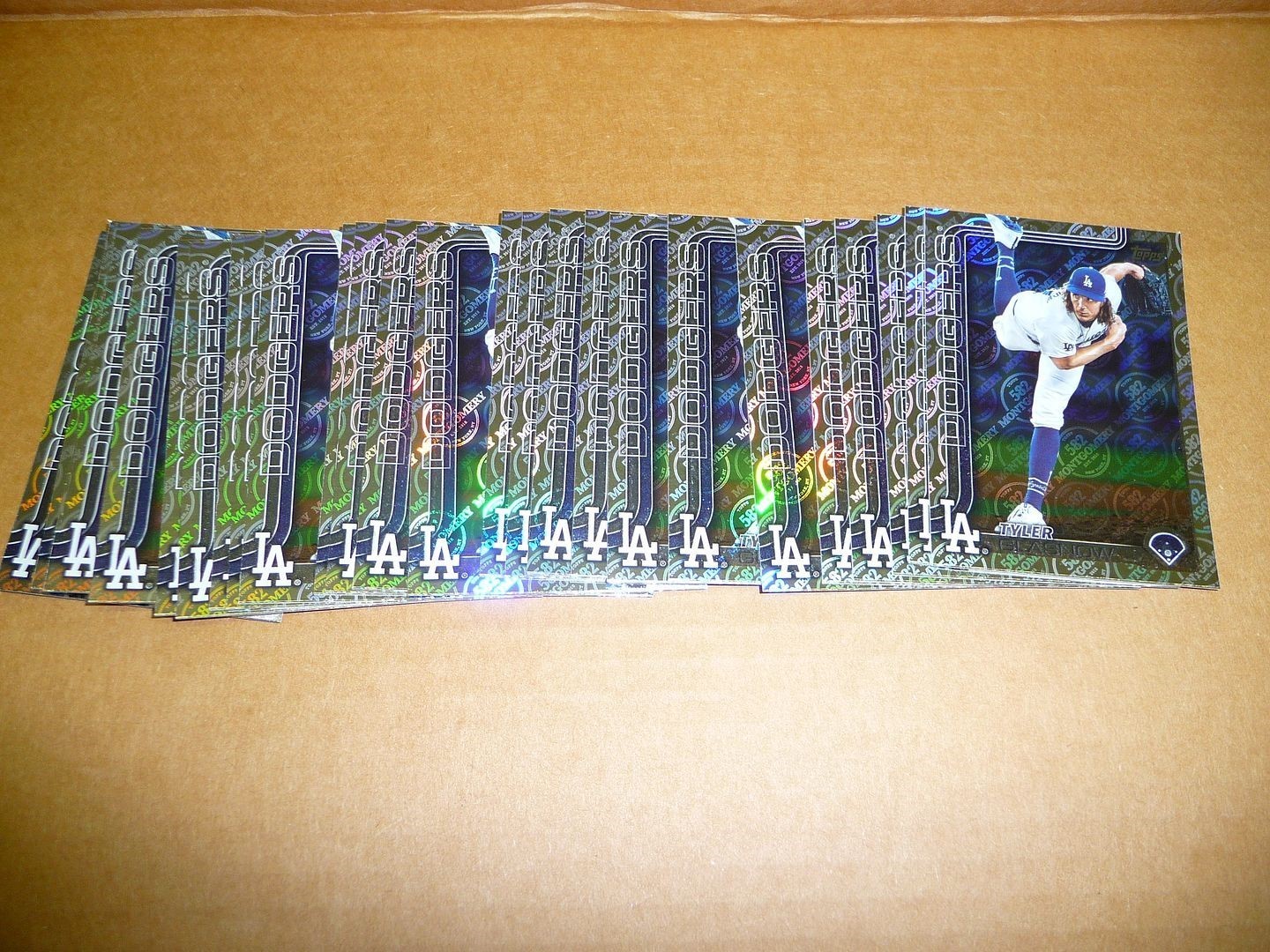 2025 Topps 582 MONTGOMERY CLUB FOIL LOT OF 35 CARDS TYLER GLASNOW DODGERS #201