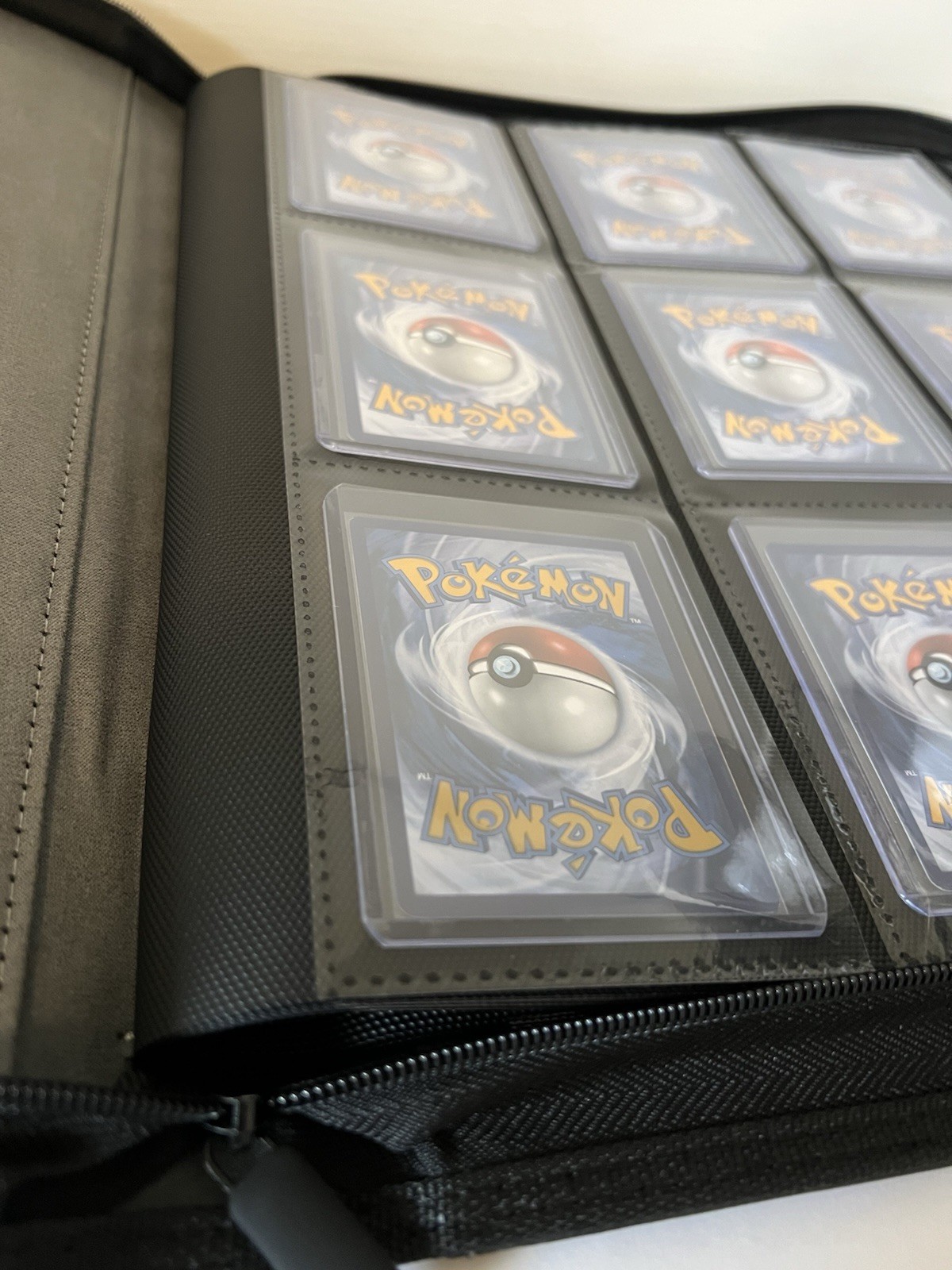 PREMIUM TOP LOADER PU LEATHER BINDER FOR TRADING CARDS – 9 POCKET – FITS 130 PT.