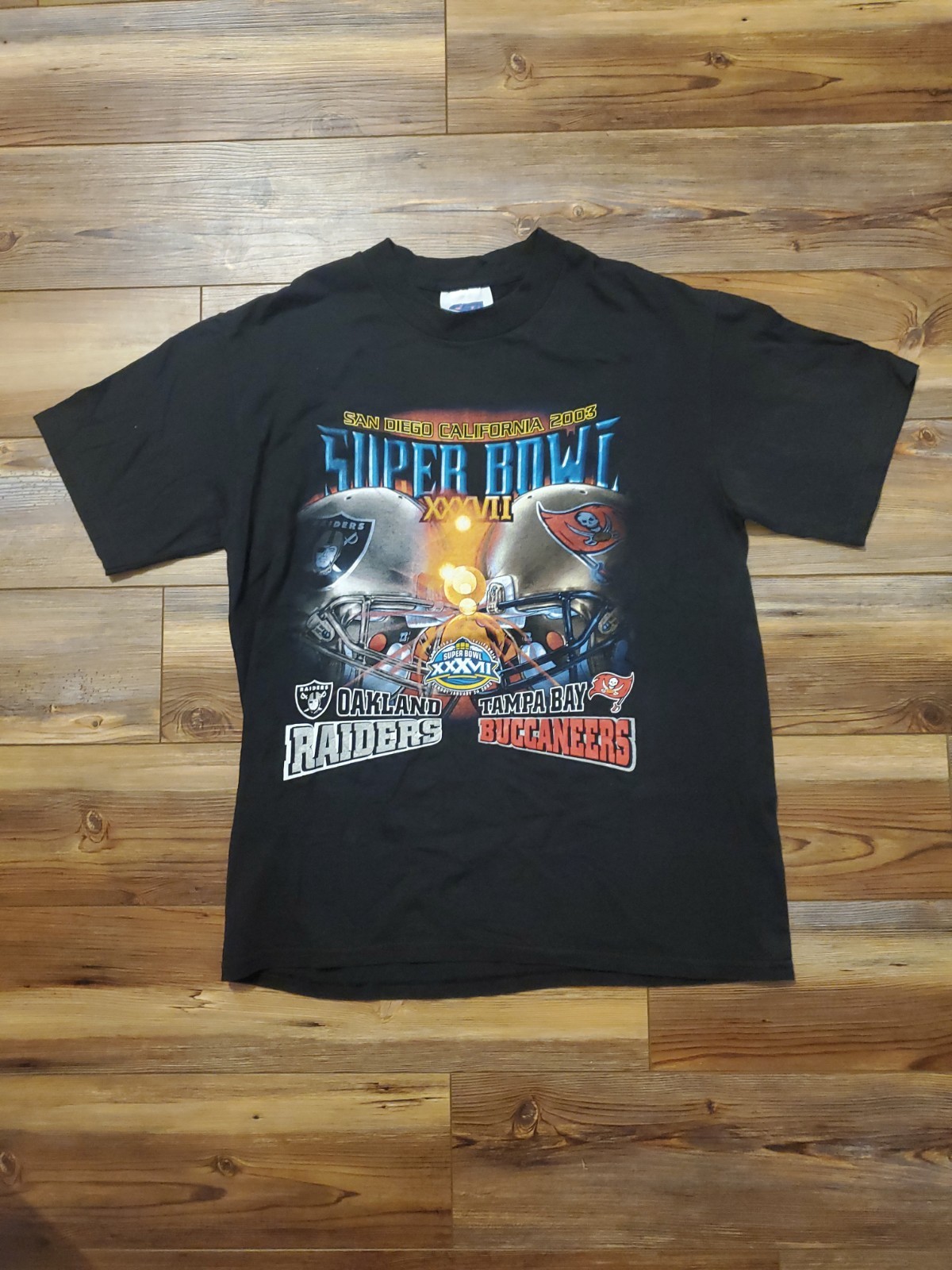 Vintage Bucs Vs Raiders Super Bowl T Shirt Men’s Size Medium In Black