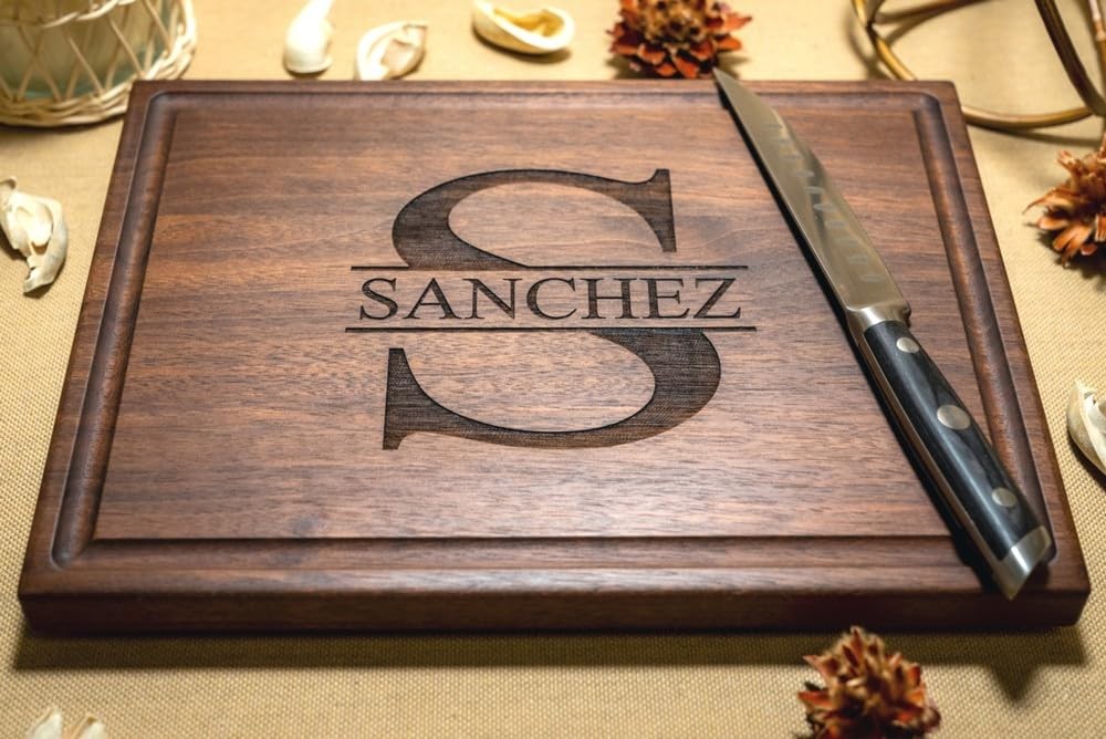 Personalized Cutting Board with Monogram – Custom 17″L x 12″W, Initial 050