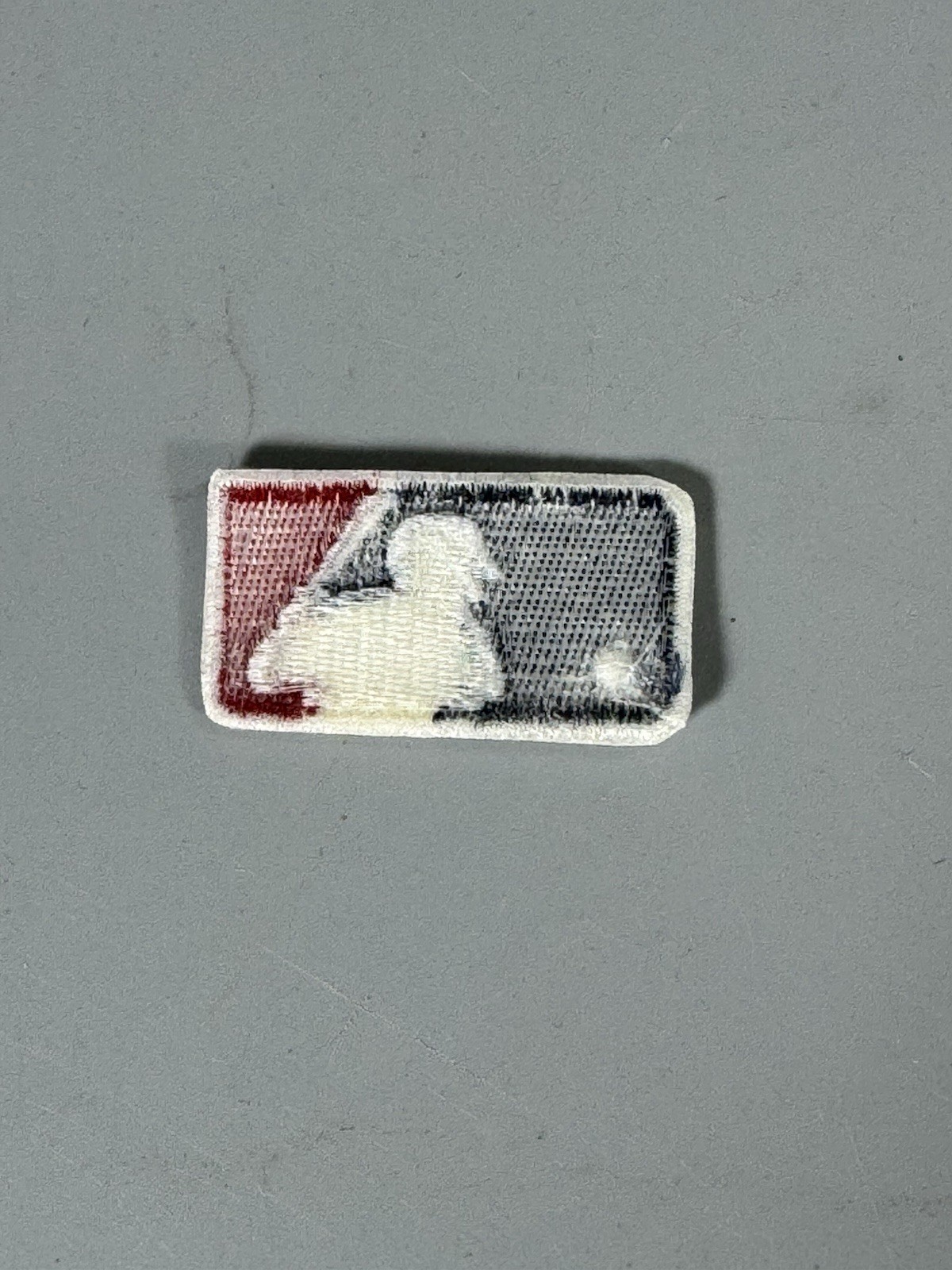 MLB Logo Patch Embroidery Black / Red Baseball (1″ x 1.75″) Iron On – NEW 15 P