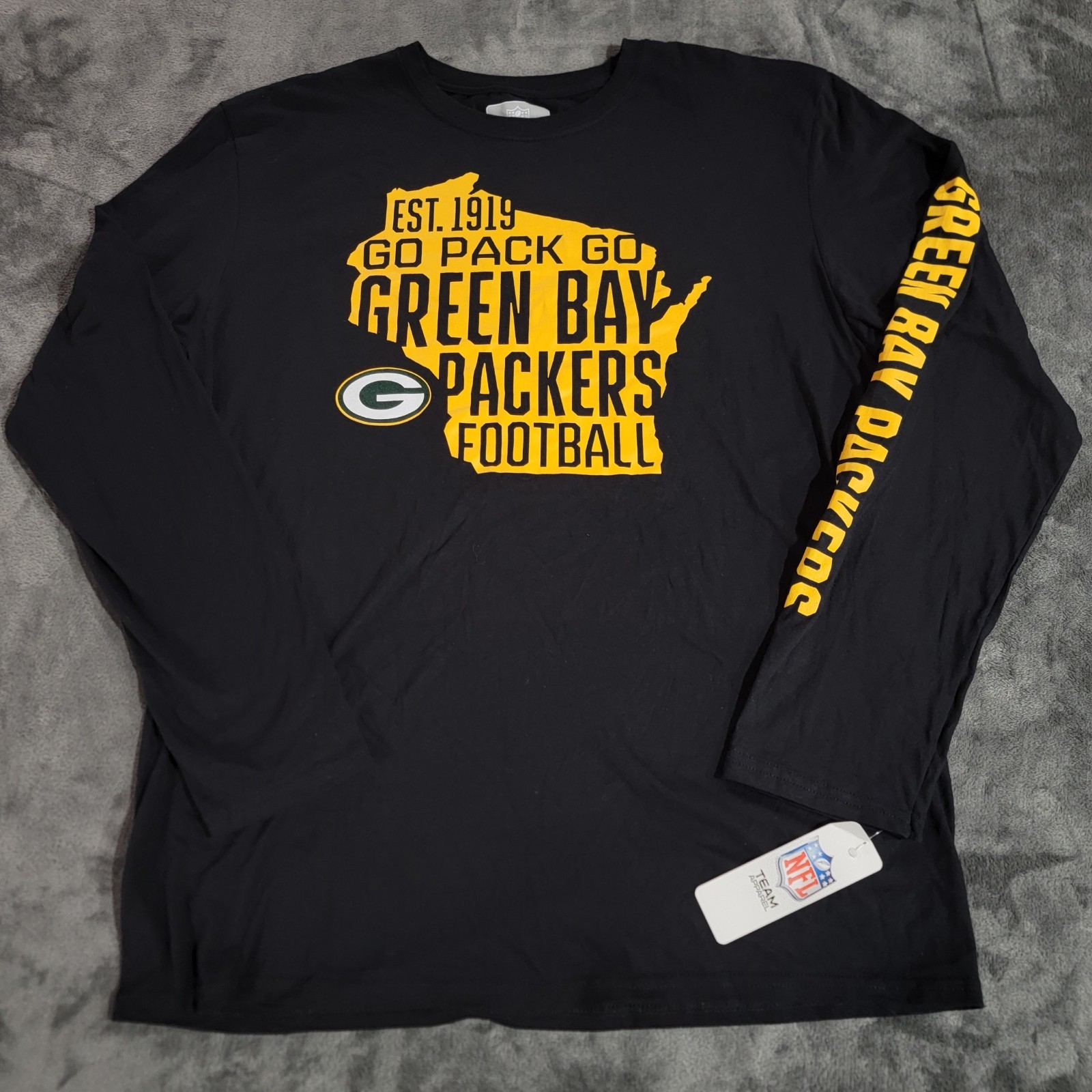 Green Bay Packers Shirt Men Large Black NFL Team Apparel WI State Outline NWT