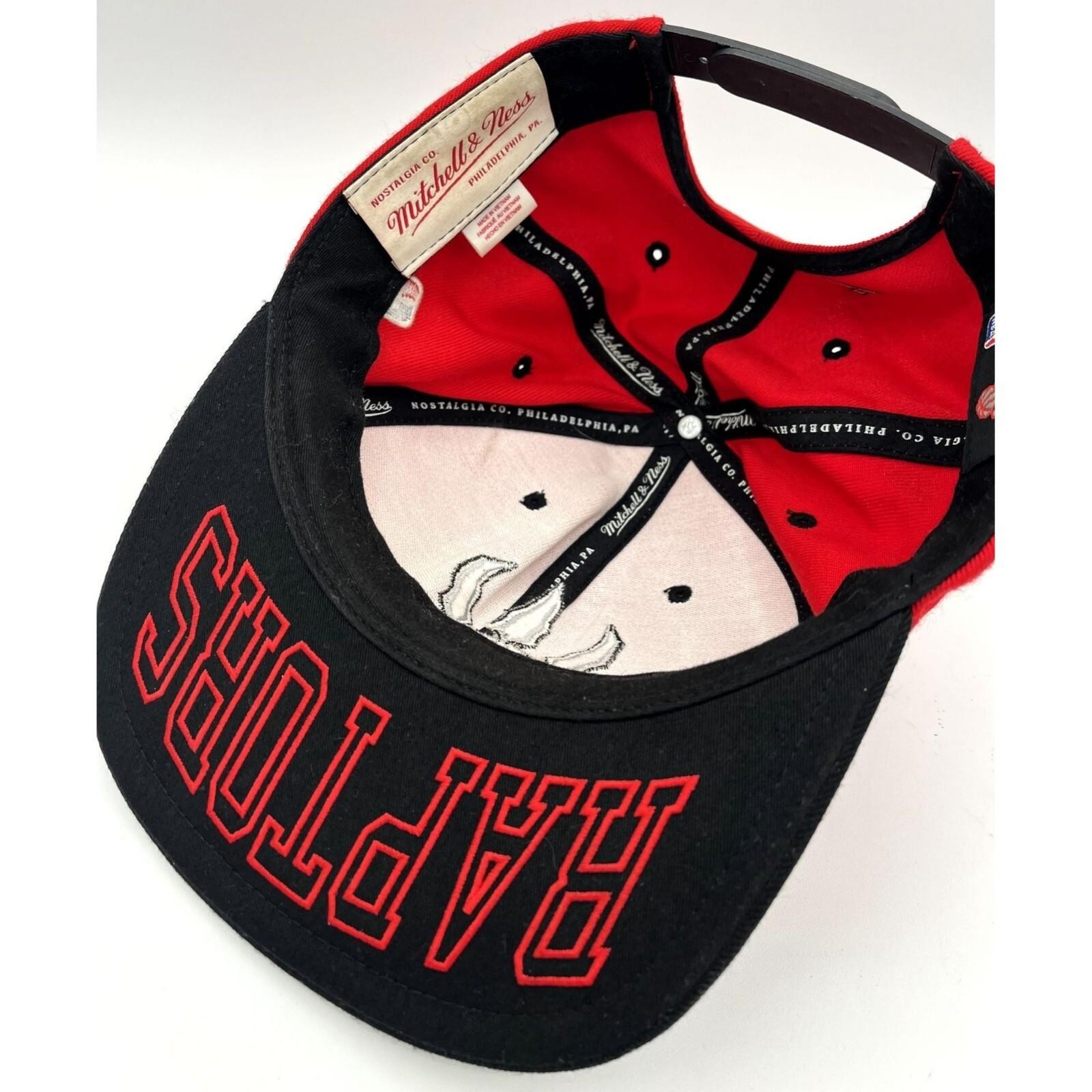 mitchell & Ness toronto raptors basketball claw snap back cap hat red black bill