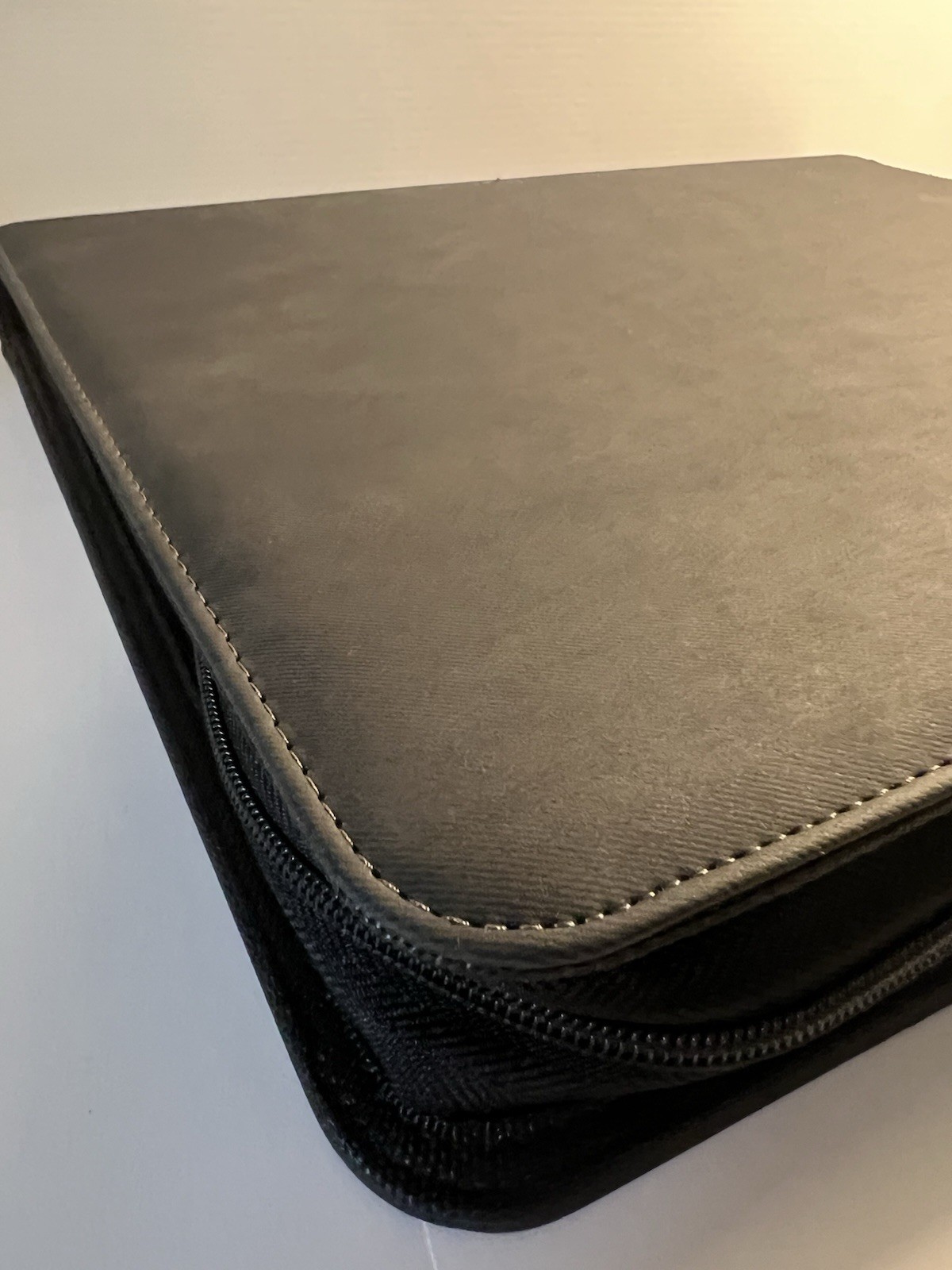 PREMIUM TOP LOADER PU LEATHER BINDER FOR TRADING CARDS – 9 POCKET – FITS 130 PT.