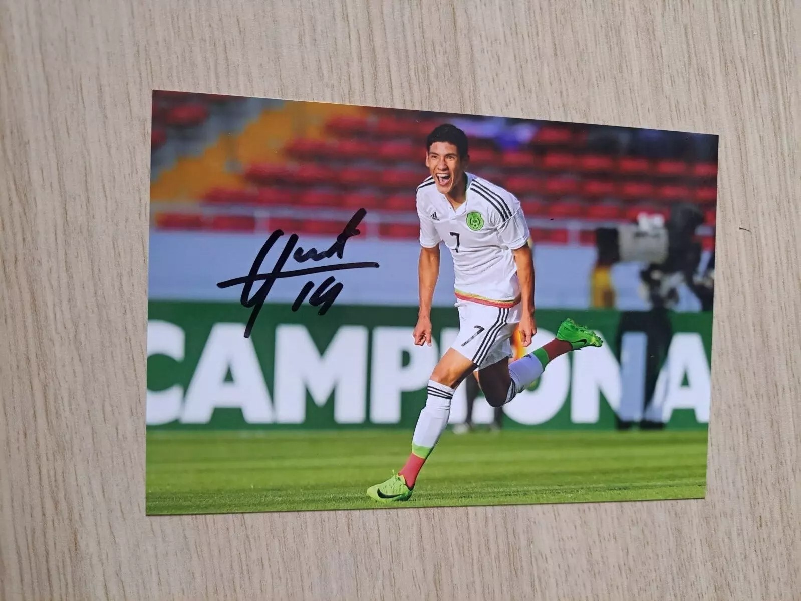 URIEL ANTUNA #3 CHIVA / CRUZ AZUL / MEXICO – 4×6 PHOTOGRAPH ORIGINAL SIGNED