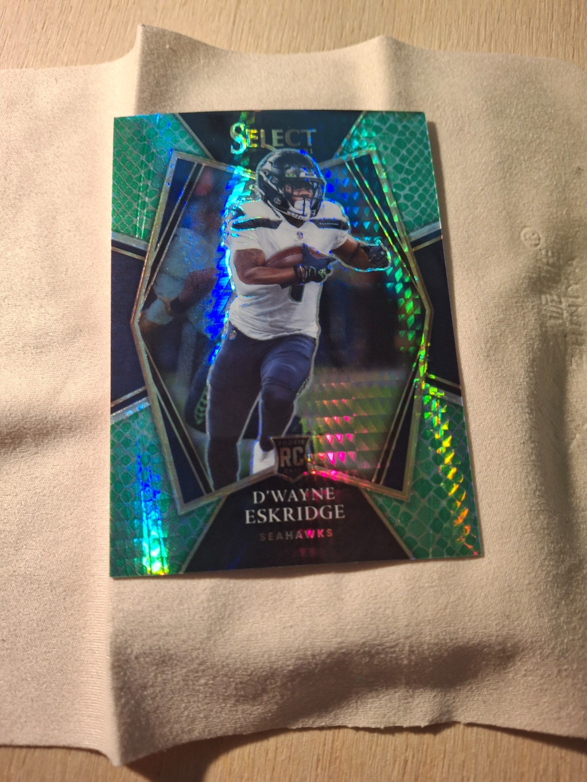D’Wayne Eskridge 2021 Panini Select Premier Dragon Scale #160 Prizm Card 69/89