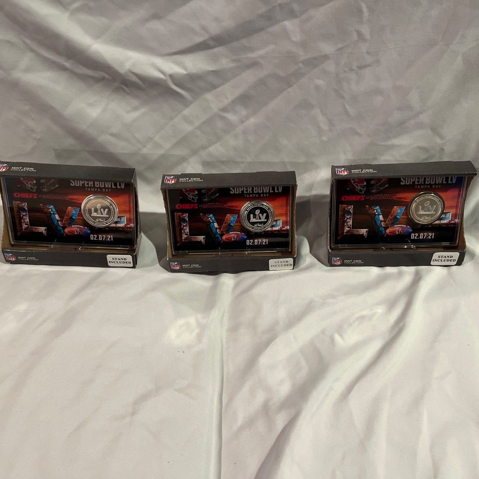 Highland Mint Super Bowl LV Chiefs VS Buccaneers Commemerative Coin Orig Pkg!!
