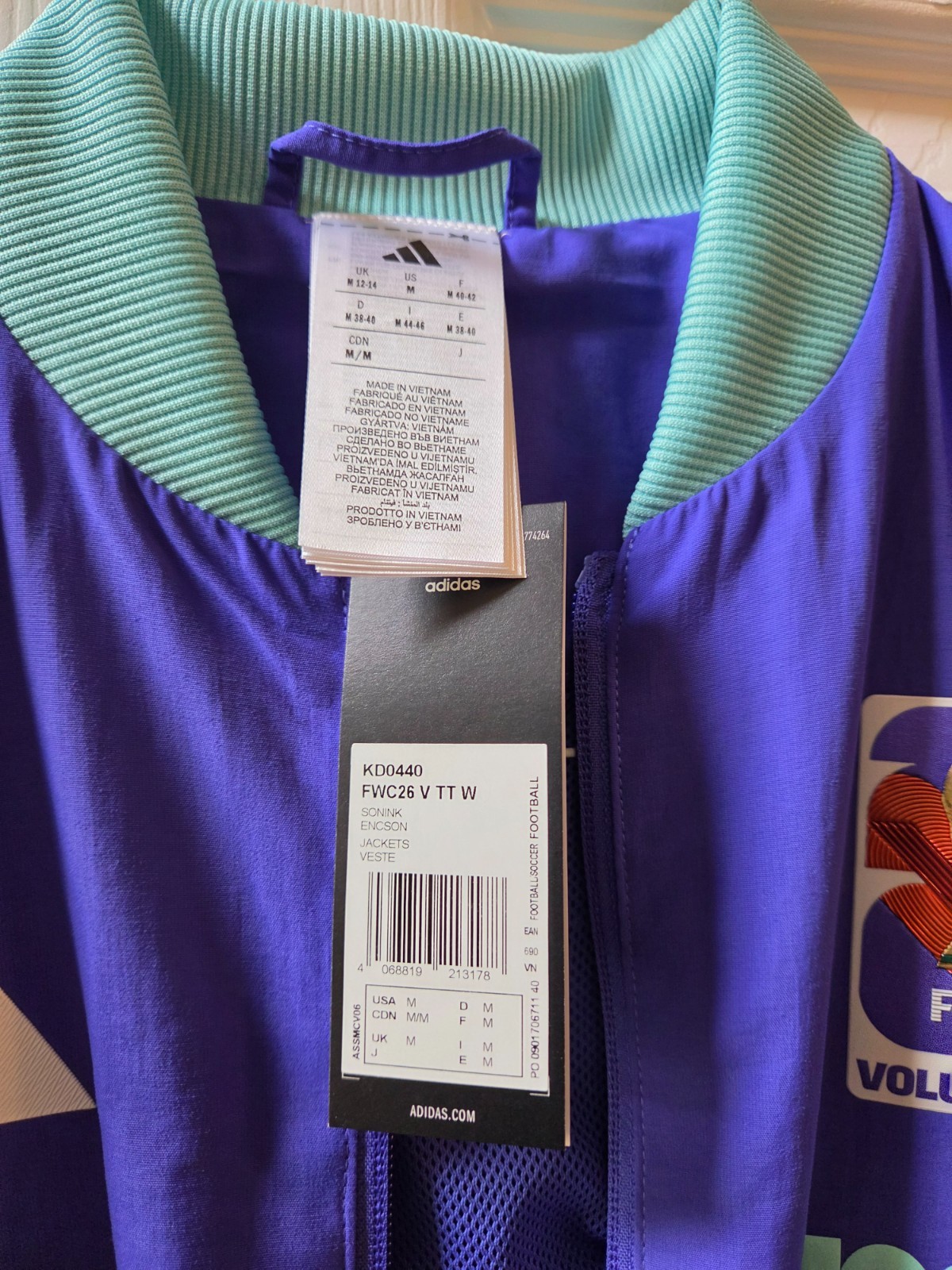 Adidas World Cup 2026 Women’s Medium Full Zip Jacket NEW