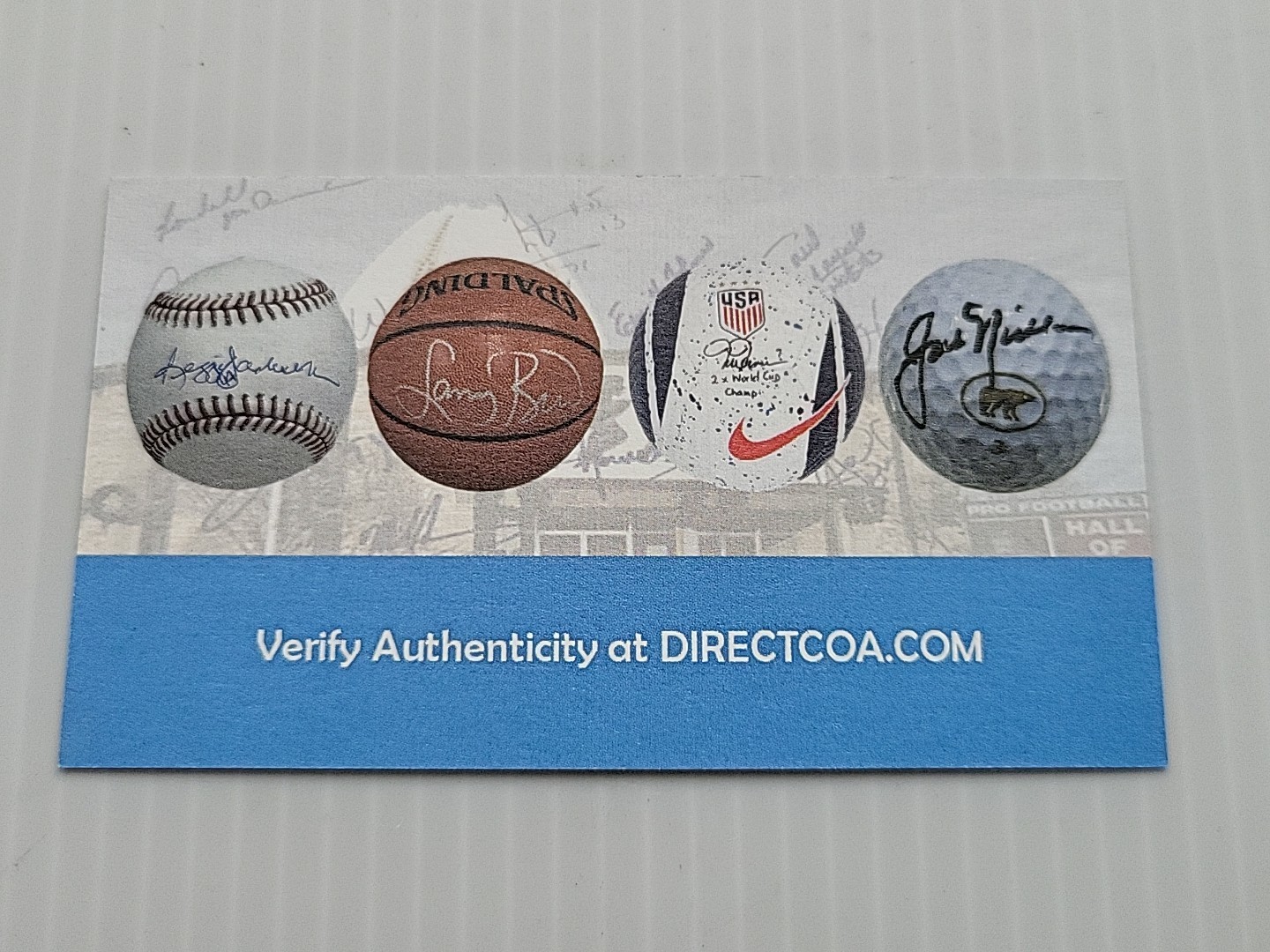 JUAN SOTO Hand-Signed Autographed Baseball with COA and Protective Case (METS)