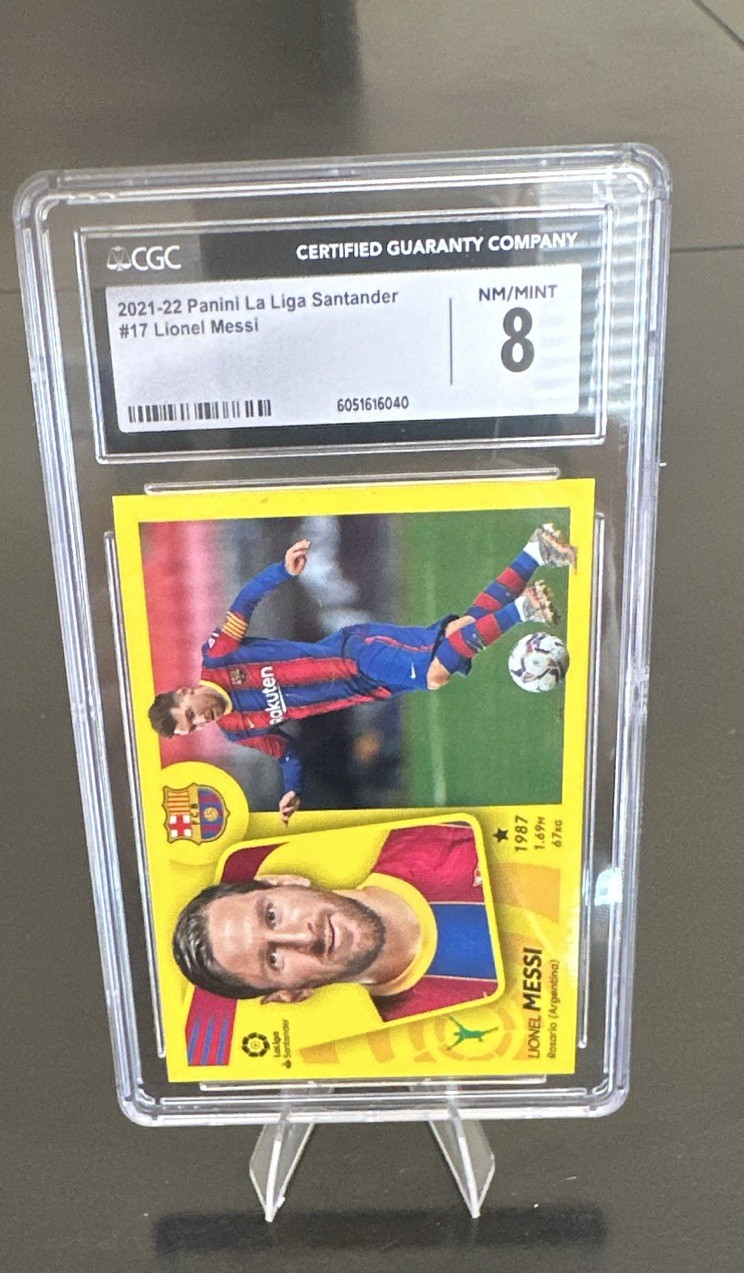 Panini 2021-22 La Liga Santander Lionel Messi #17 FC Barcelona CGC 8