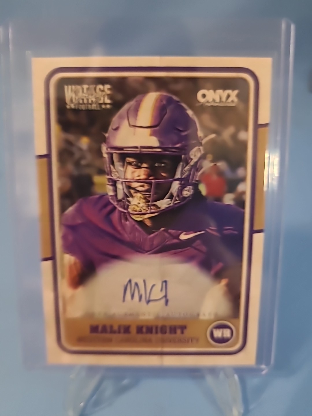2025 Onyx Vintage Football – on card AUTO – Malik Knight