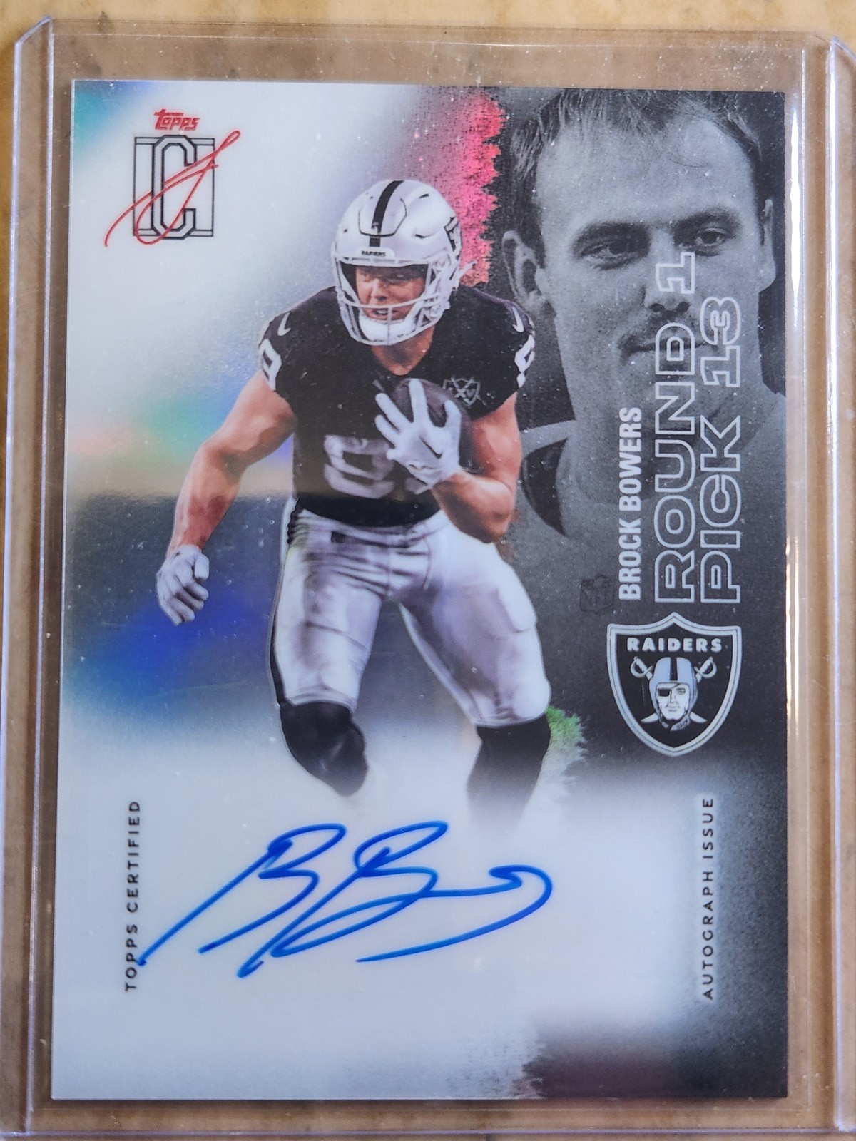 2025 Topps Signature Class #34 Brock Bowers Chrome Autographs ON CARD