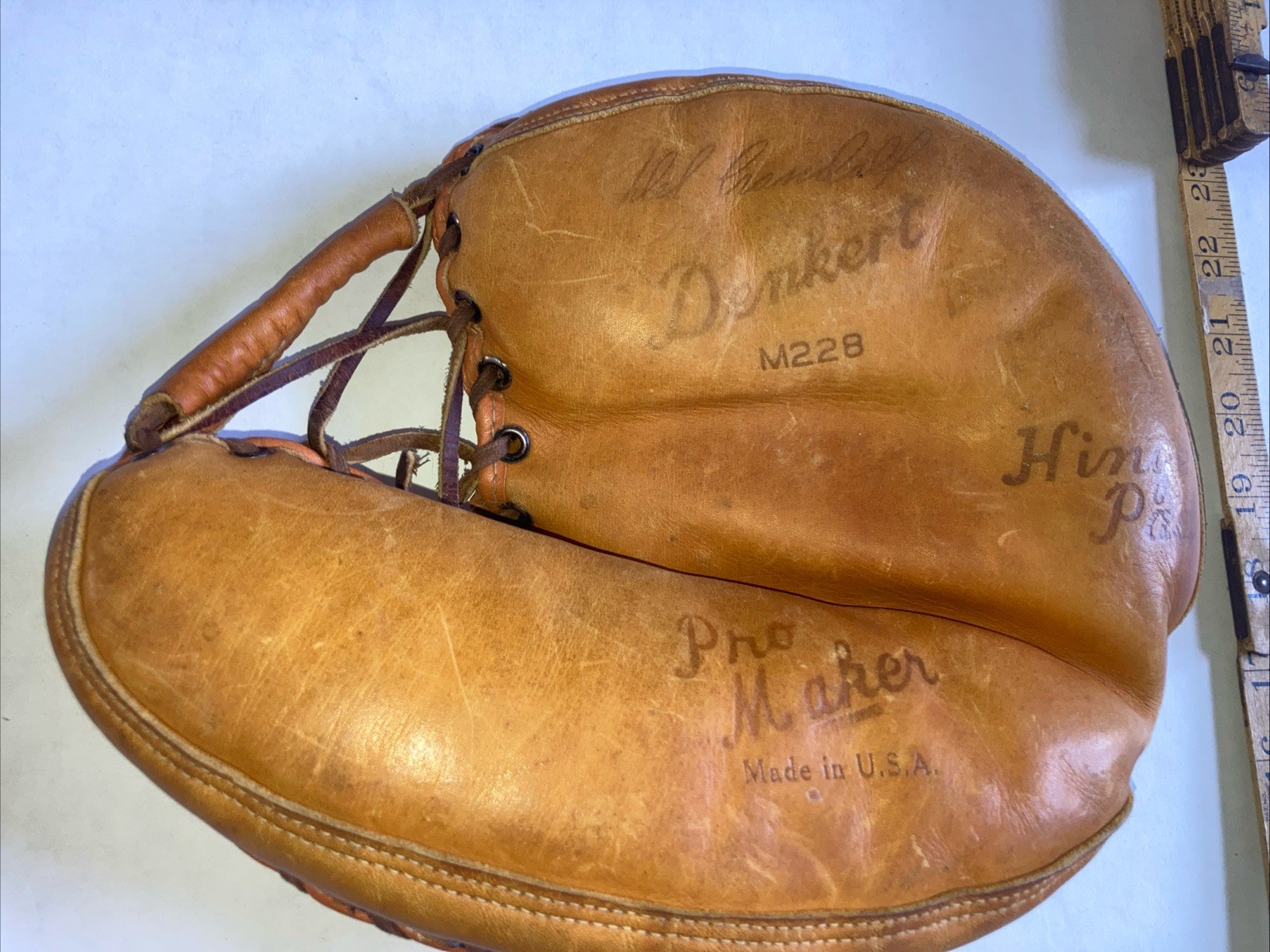 Vintage Denkert Baseball Catcher Glove Mitt M228 Pro Maker Hinge Pad