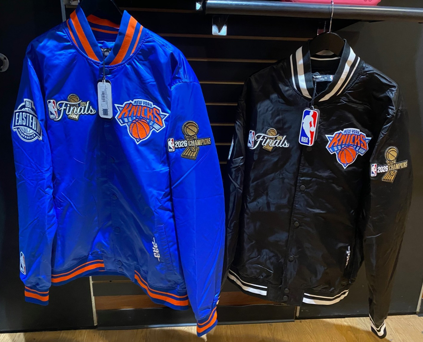 NEW YORK KNICKS CHAMPIONSHIP JACKET NBA SATIN MENS PRO STANDARD BLUE NEW W TAGS