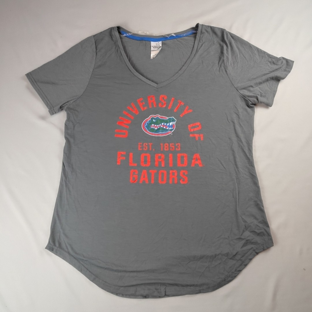 University of Florida Gators Shirt Women’s XL Gray Short Sleeve V-Neck UF EUC