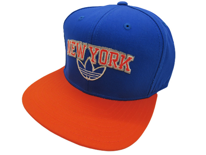 New York Knicks Mens Blue Orange Size OSFA Adidas Snapback Flat Brim Hat $25