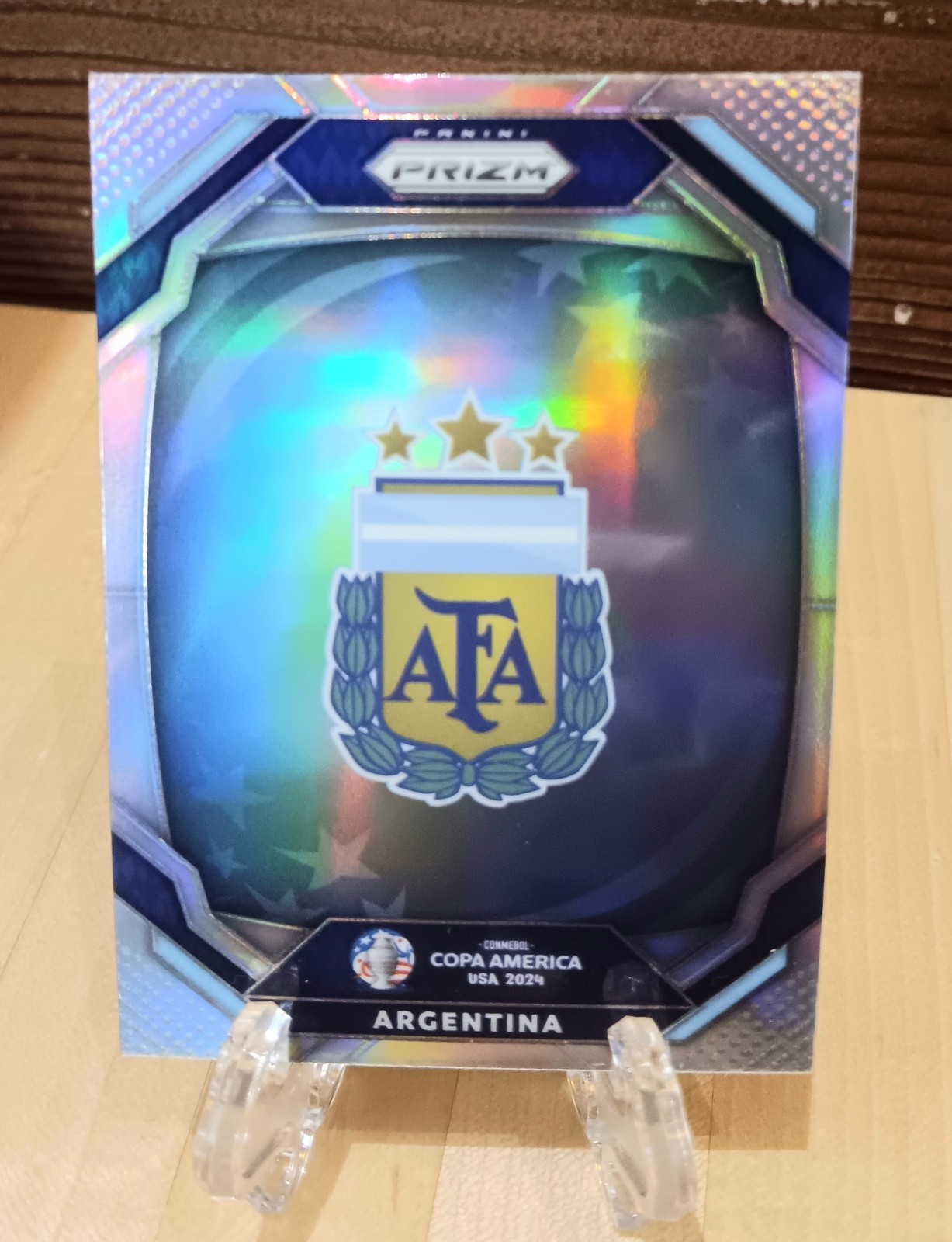 ARGENTINA TEAM BADGE PRIZM HOLO #1 RARE 2024 Panini Prizm Conmebol Copa America
