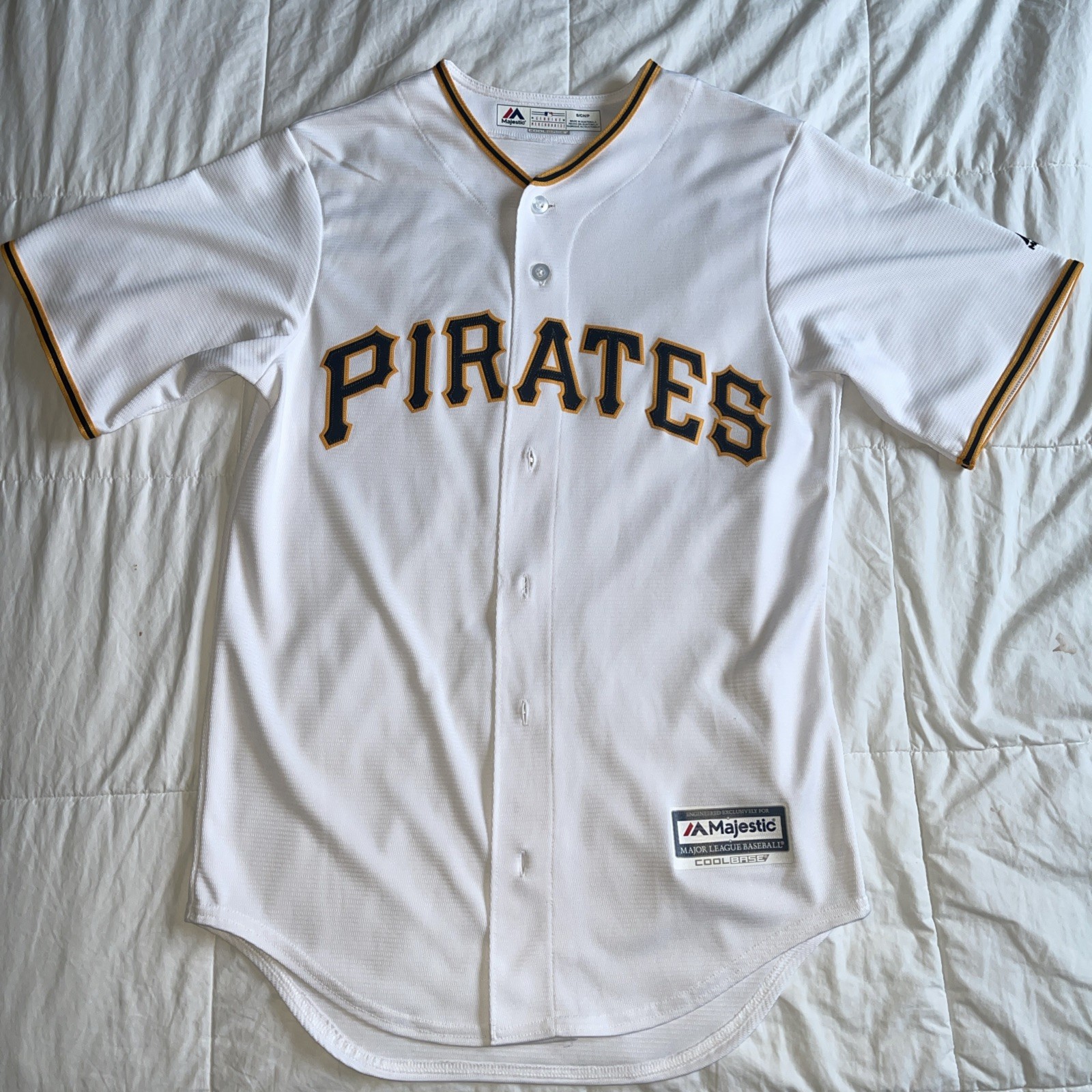 Pittsburgh Pirates Jersey Mens Small MLB Baseball Cooperstown Shirt Coolbase