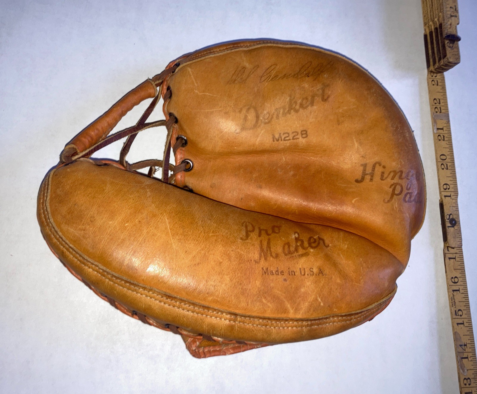 Vintage Denkert Baseball Catcher Glove Mitt M228 Pro Maker Hinge Pad