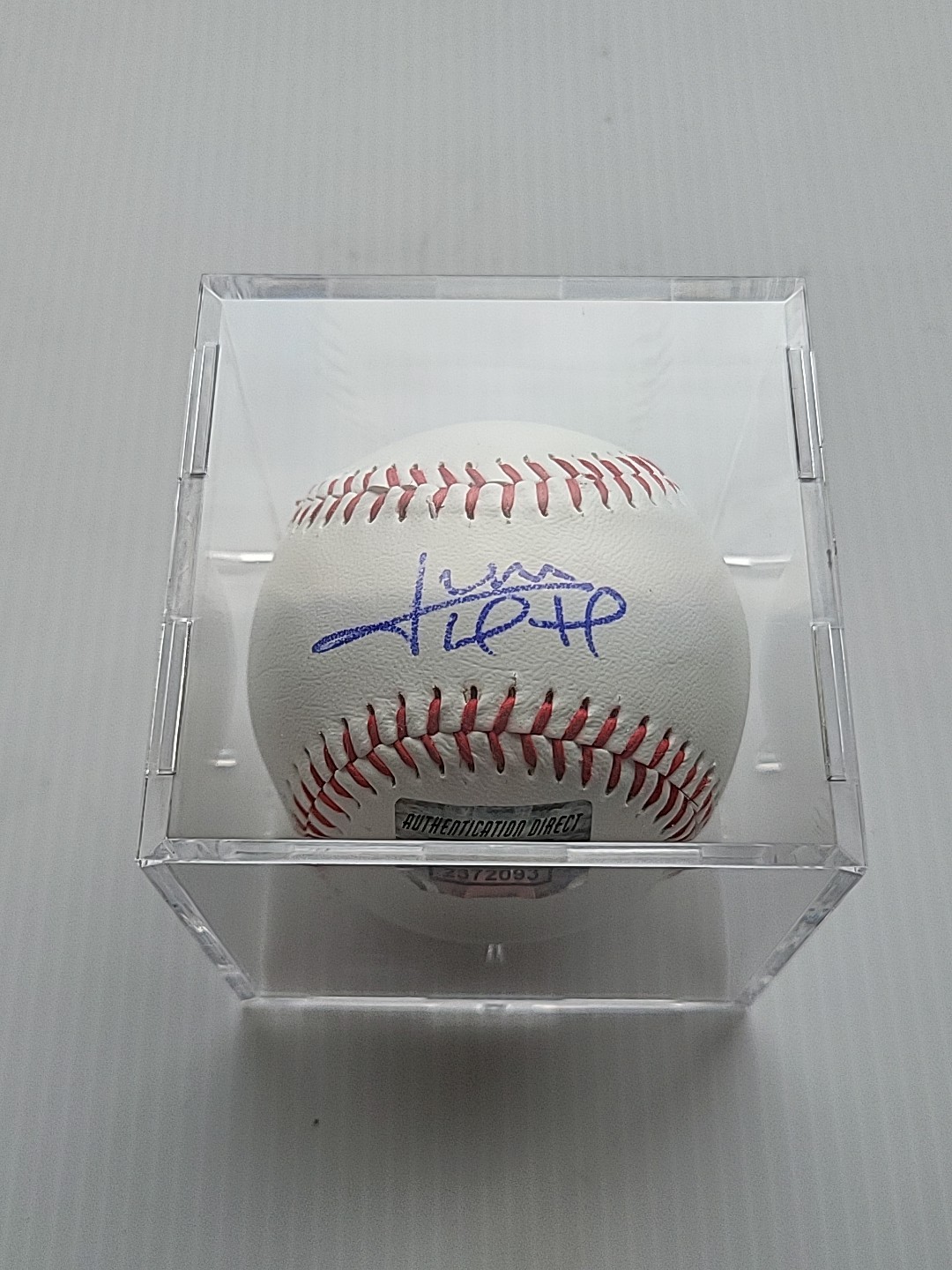 JUAN SOTO Hand-Signed Autographed Baseball with COA and Protective Case (METS)