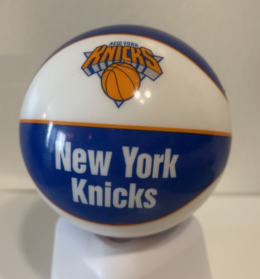 NBA Mini Basketball 3.5″ New York Knicks Bouncy Smash n Win ICE