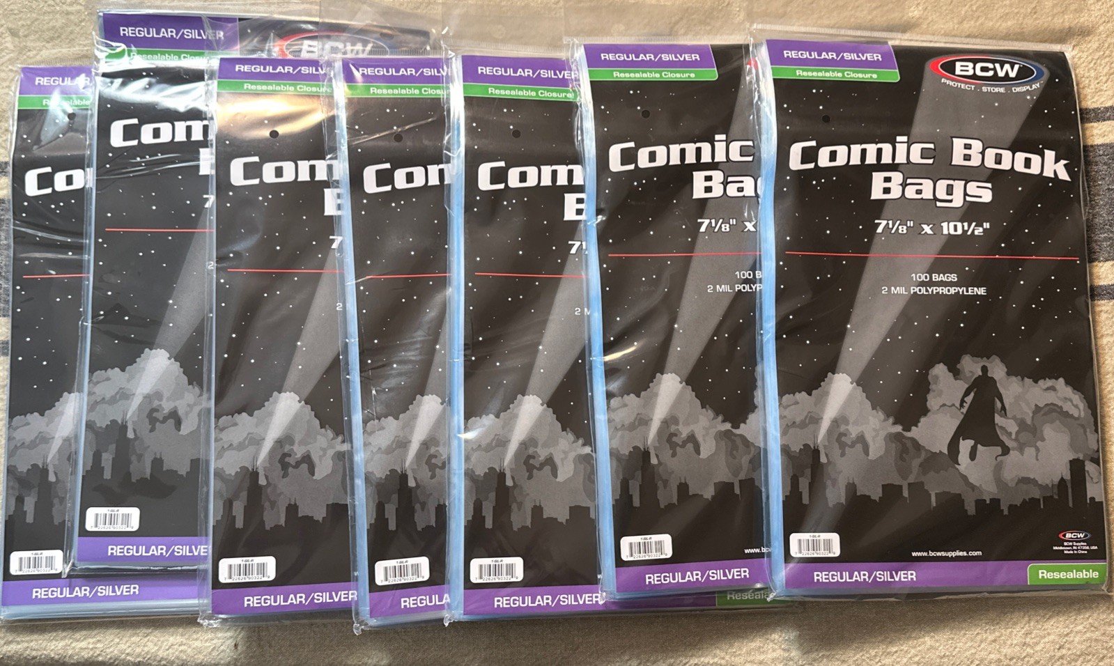 7 – 100 – BCW Resealable Silver | Regular 2-Mil 700 Comic Book Bags